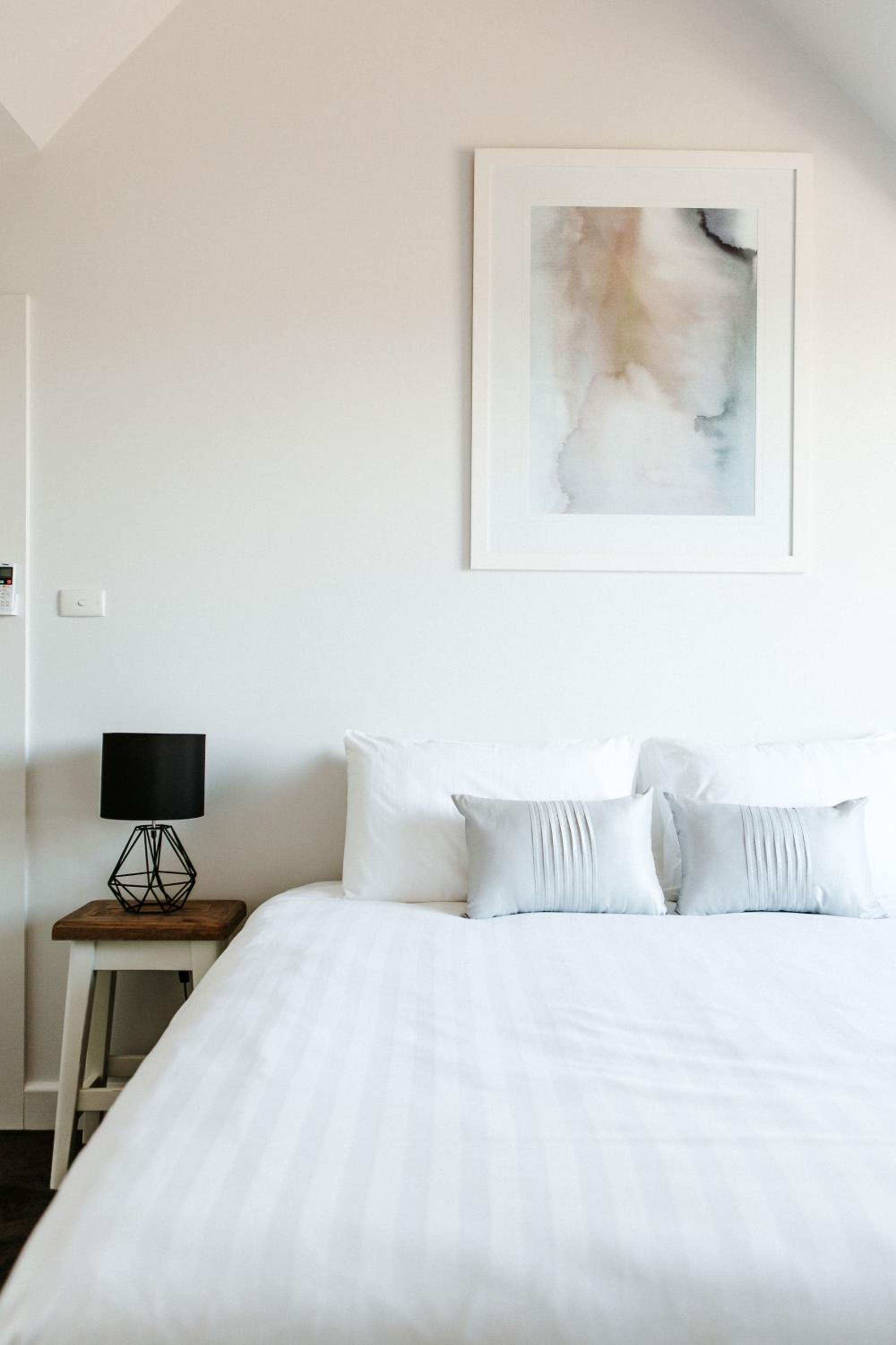 One-Bedroom King Suite