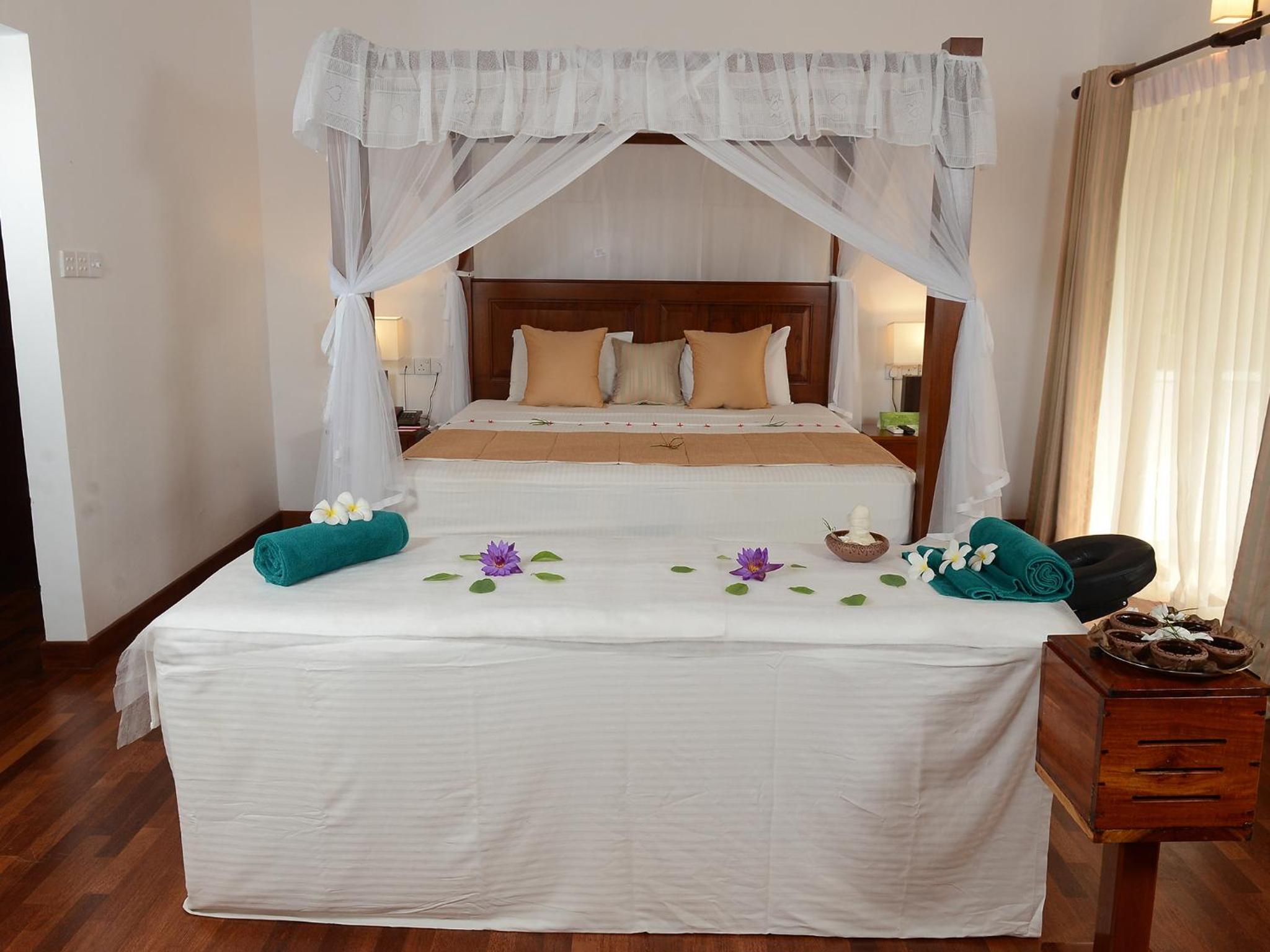 Deluxe Suite with Yoga and Ayurveda photo 2