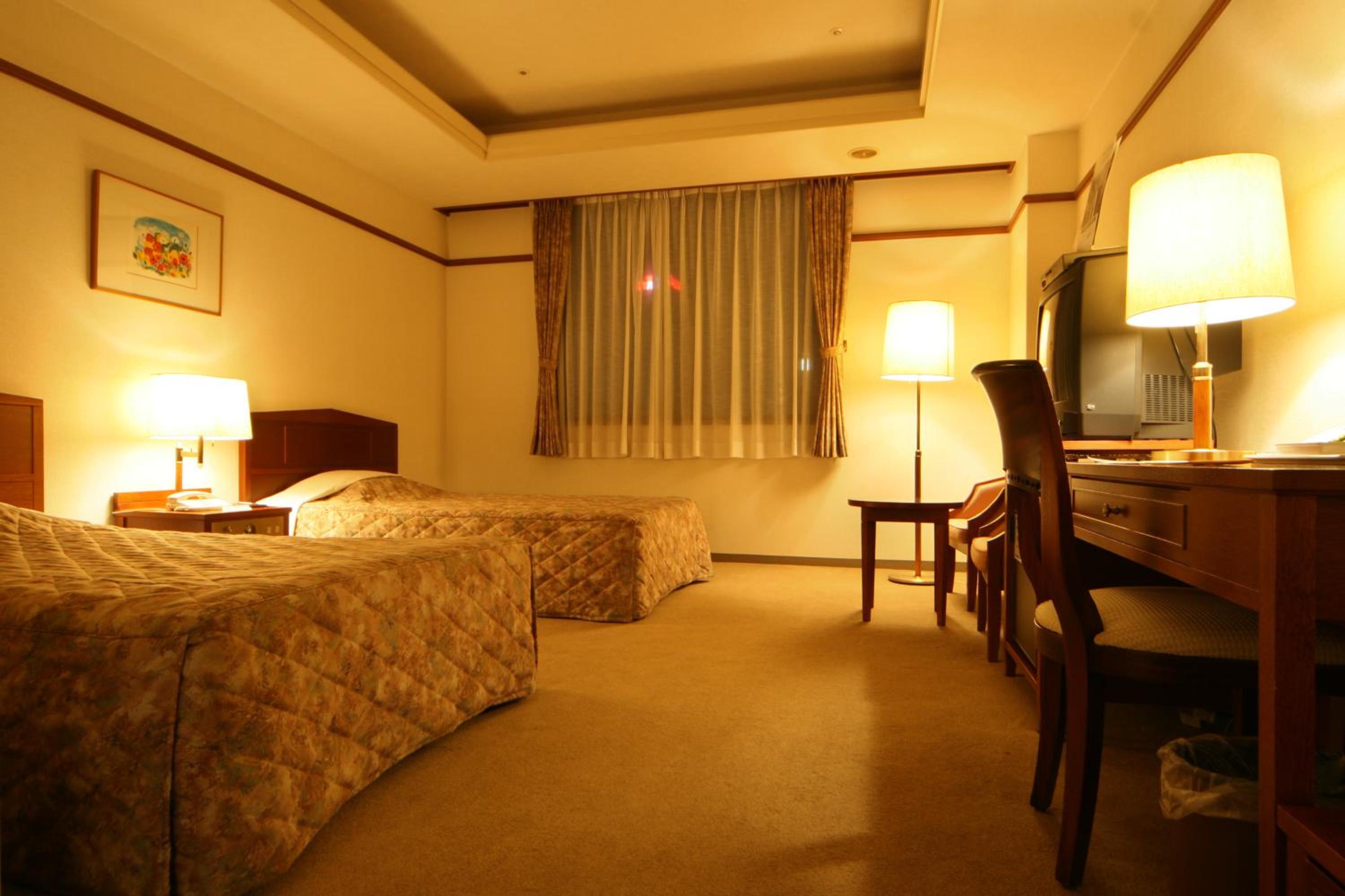 Twin Room - Non-Smoking photo 1