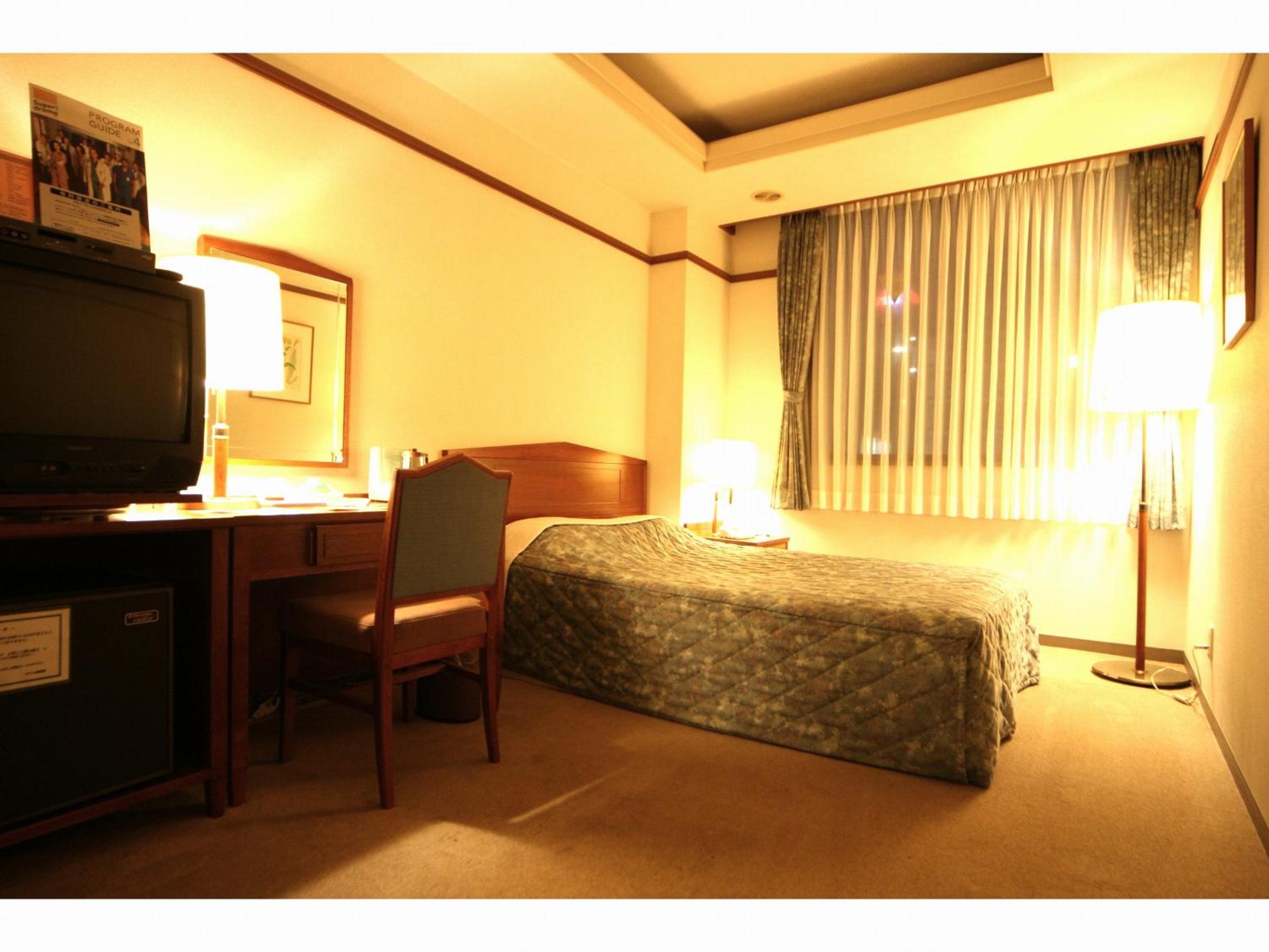 Double Room - Non-Smoking  photo 3