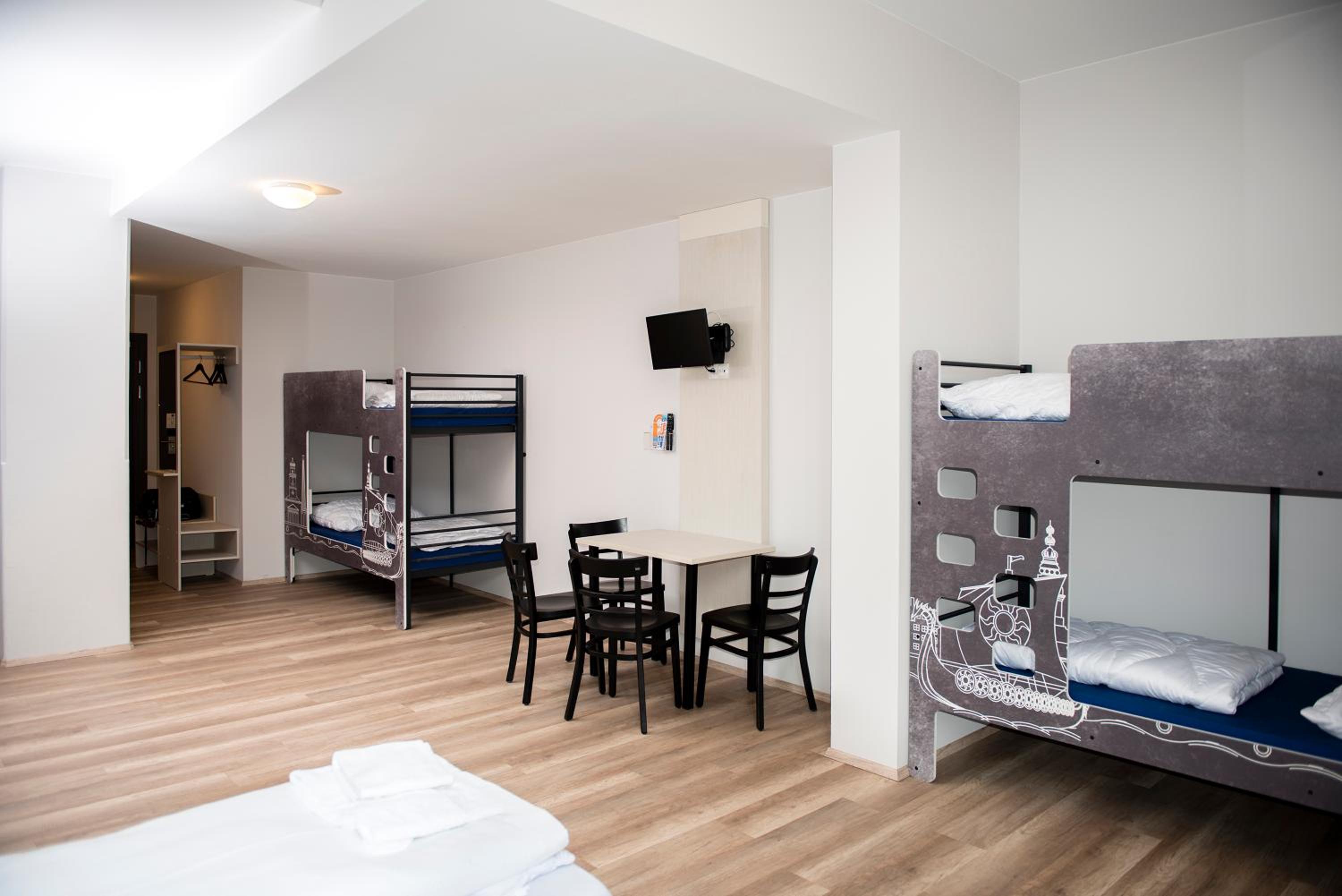 Six-Bed Room