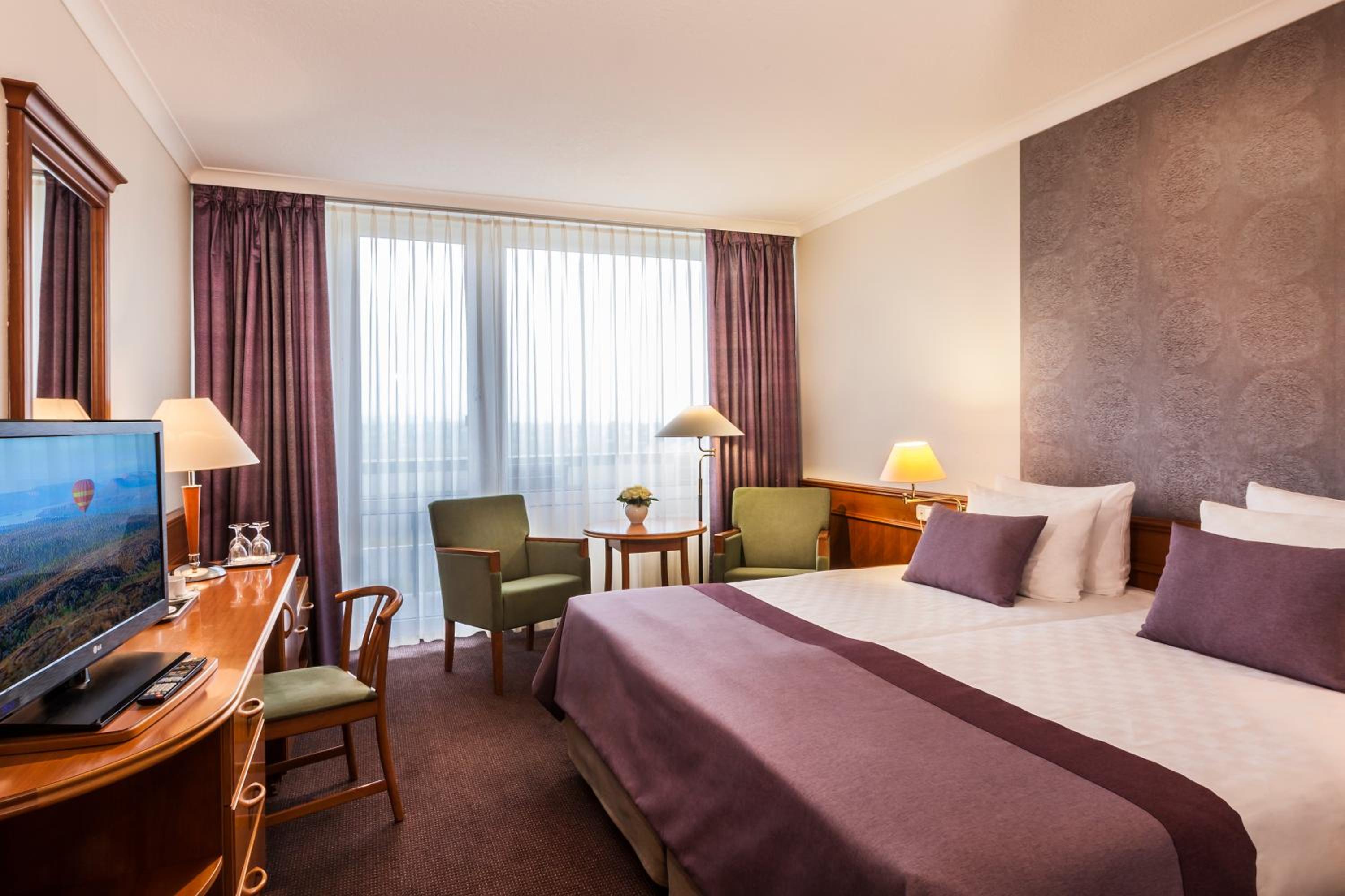 Superior Double Room with Park View and with Wellness and Fitness Access