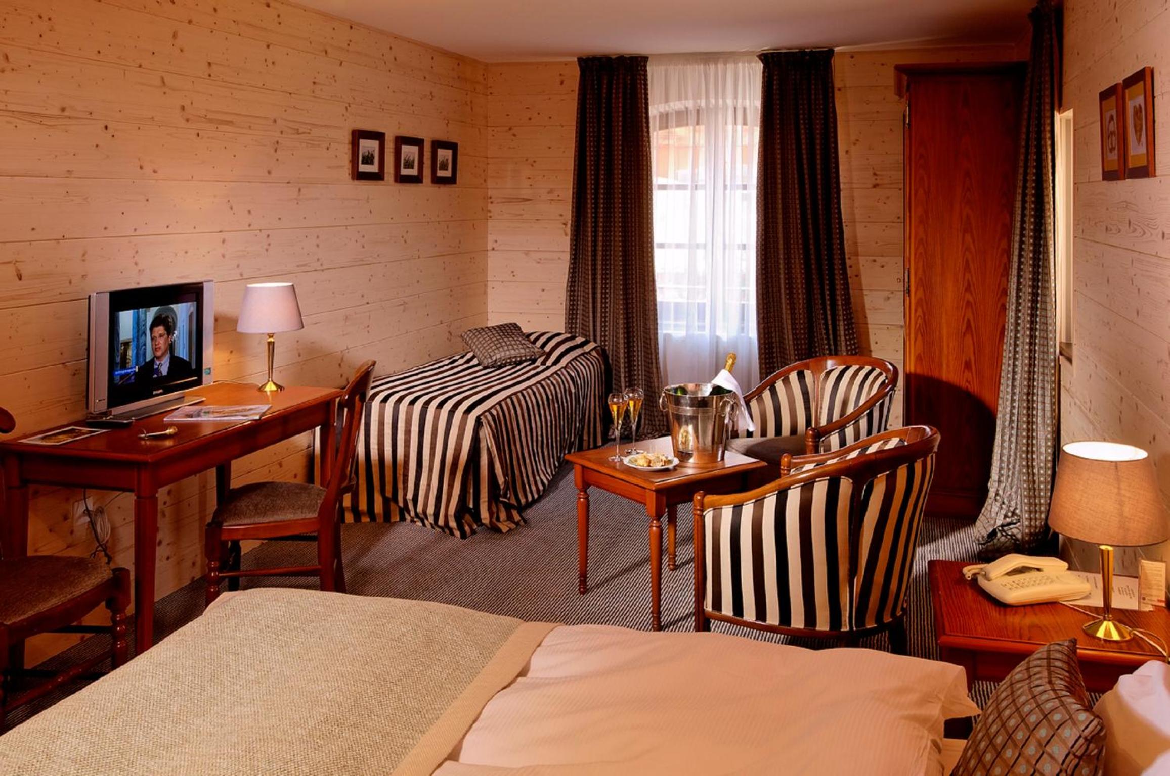 Double Room Romantic - Photo 6