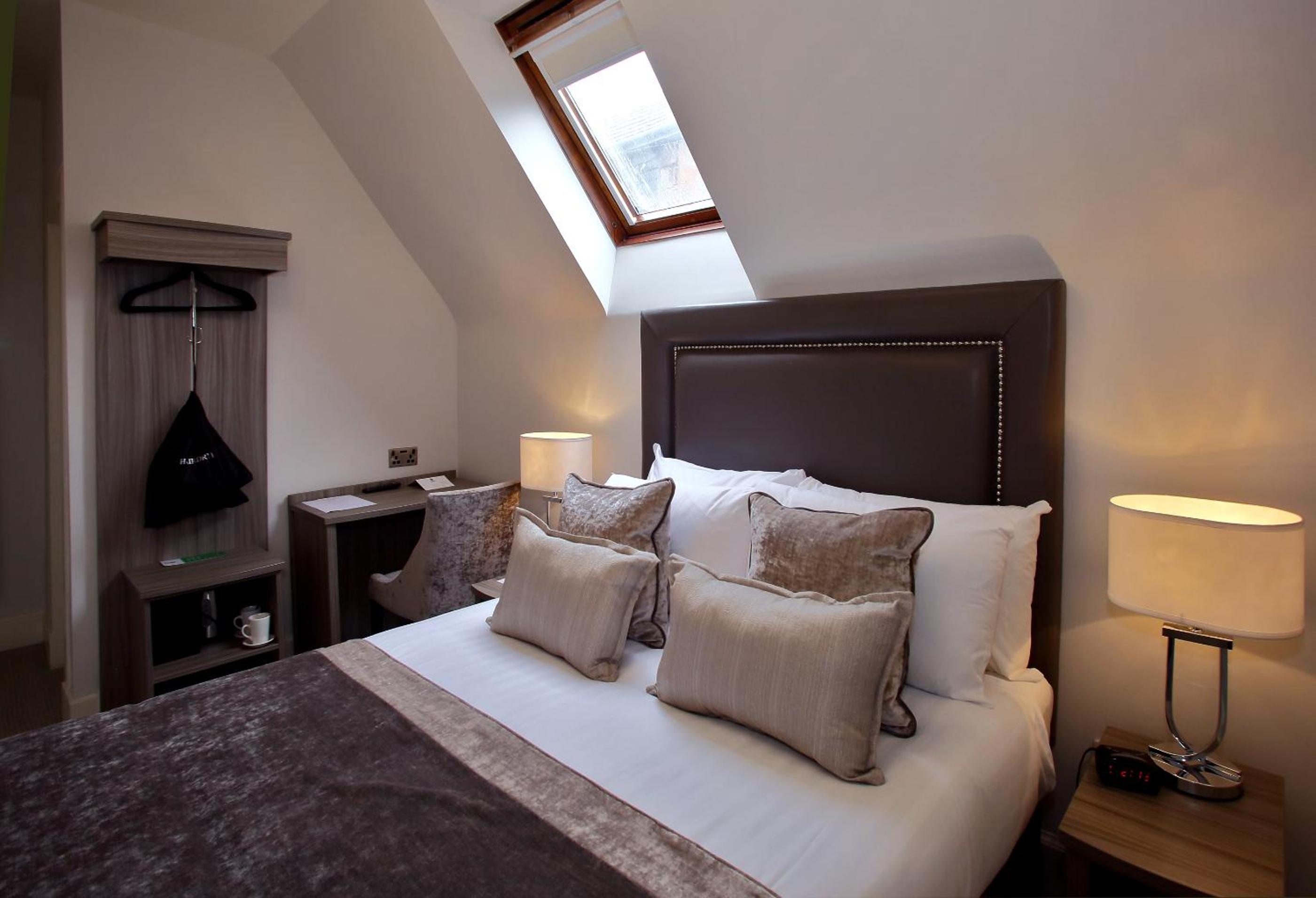 Cozy Double Room - Photo 3