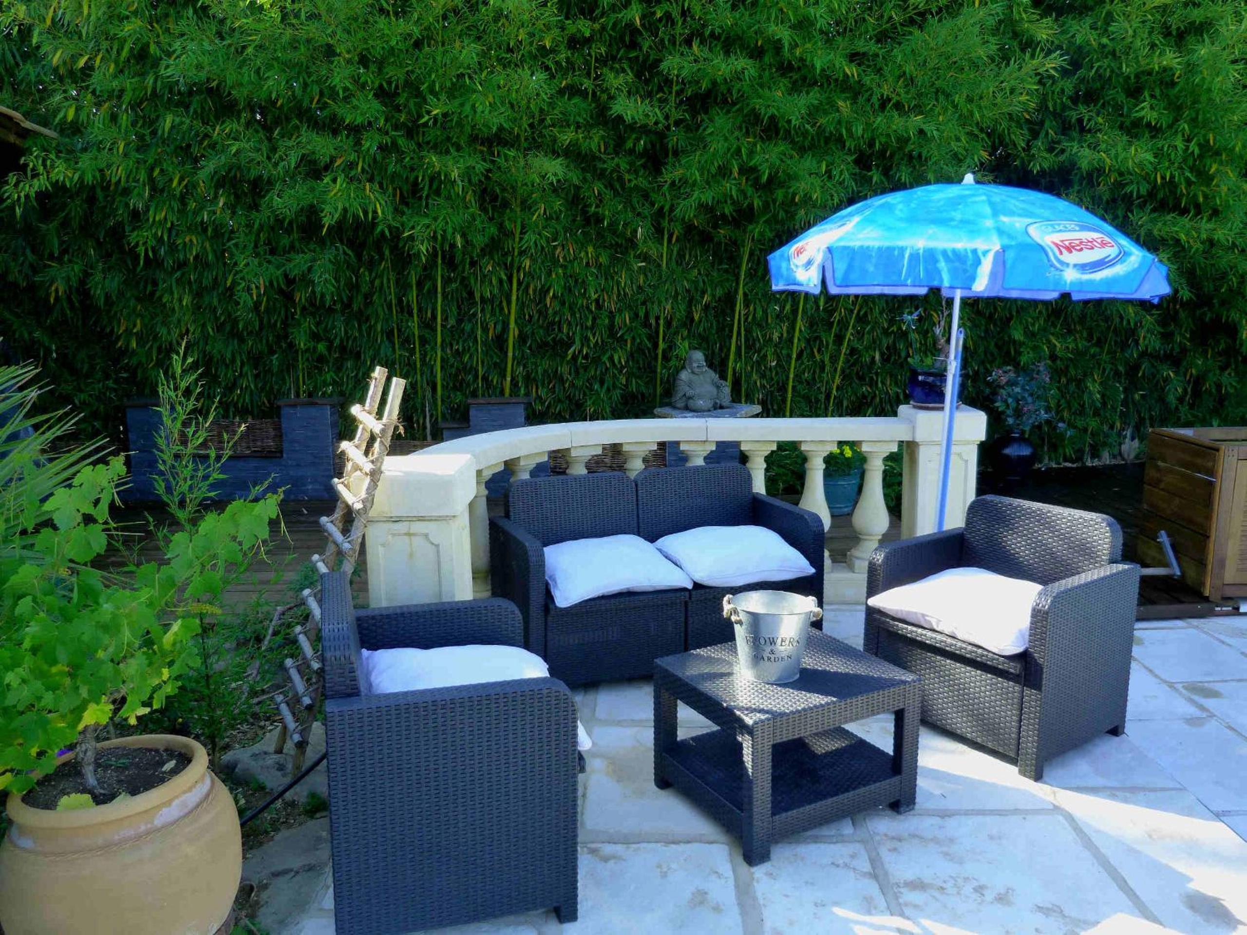 Double Room with Pool View - Photo 25