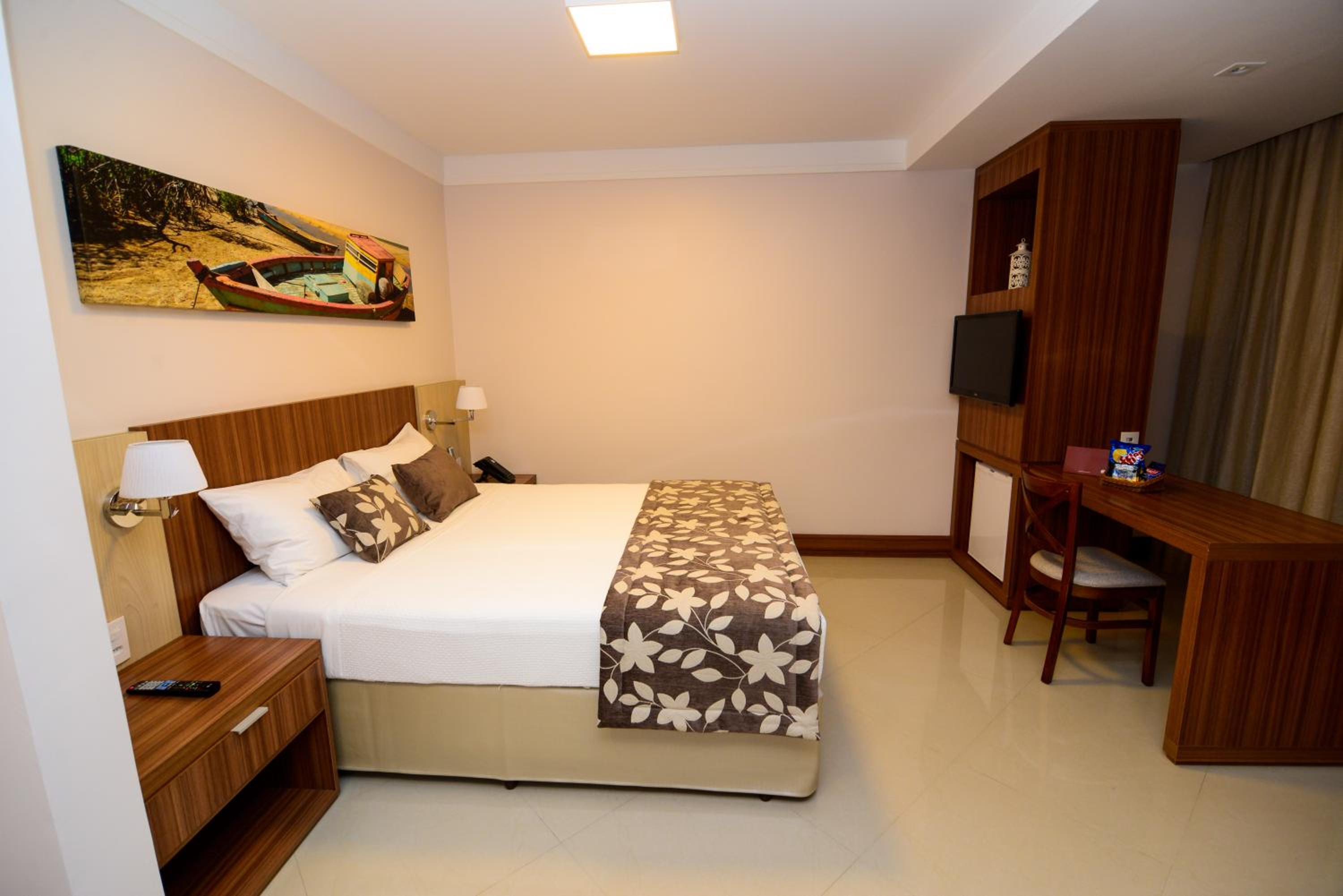 Deluxe Double or Twin Room photo 3