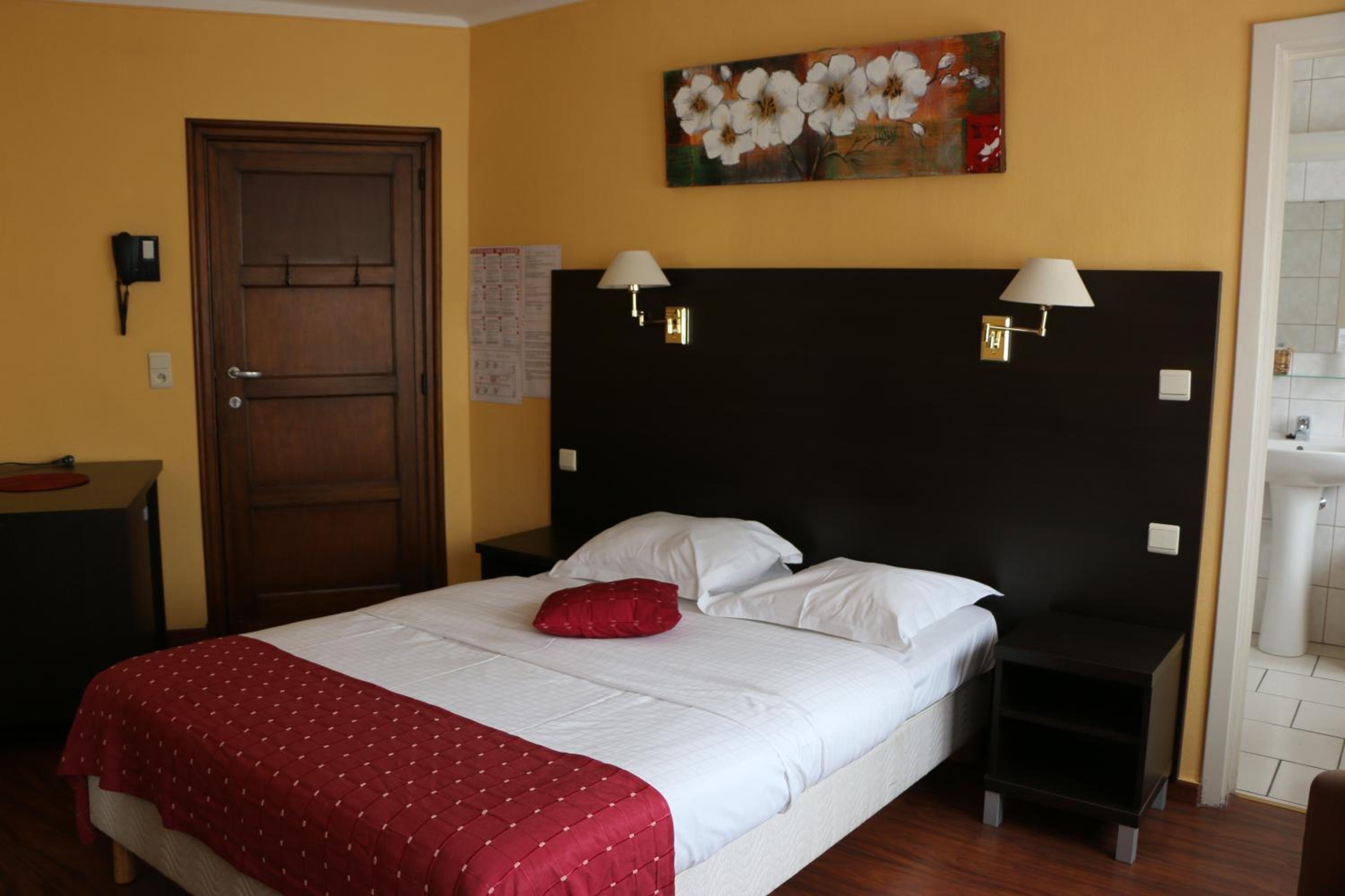Double Room - Photo 4