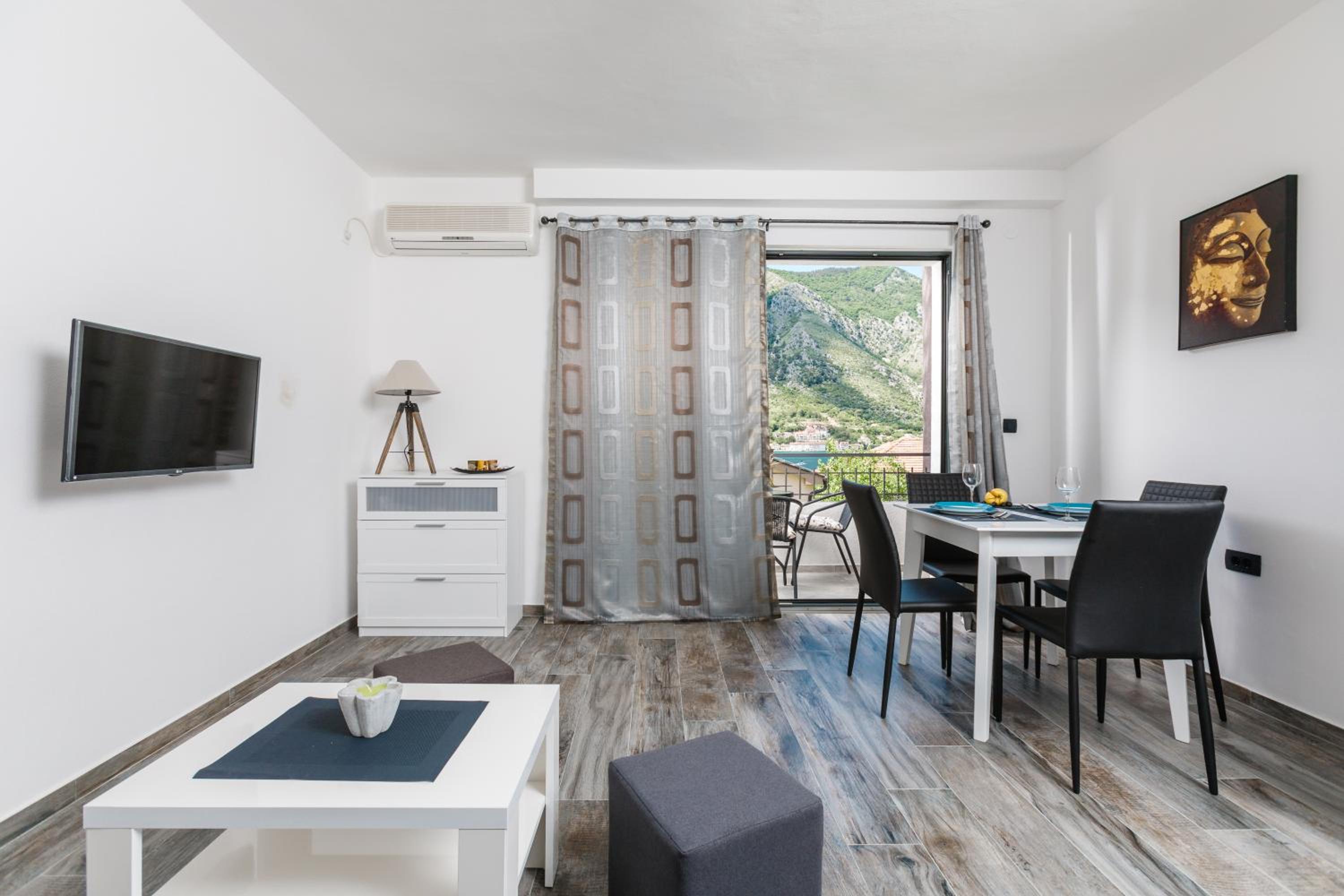 Apartment with Sea View
