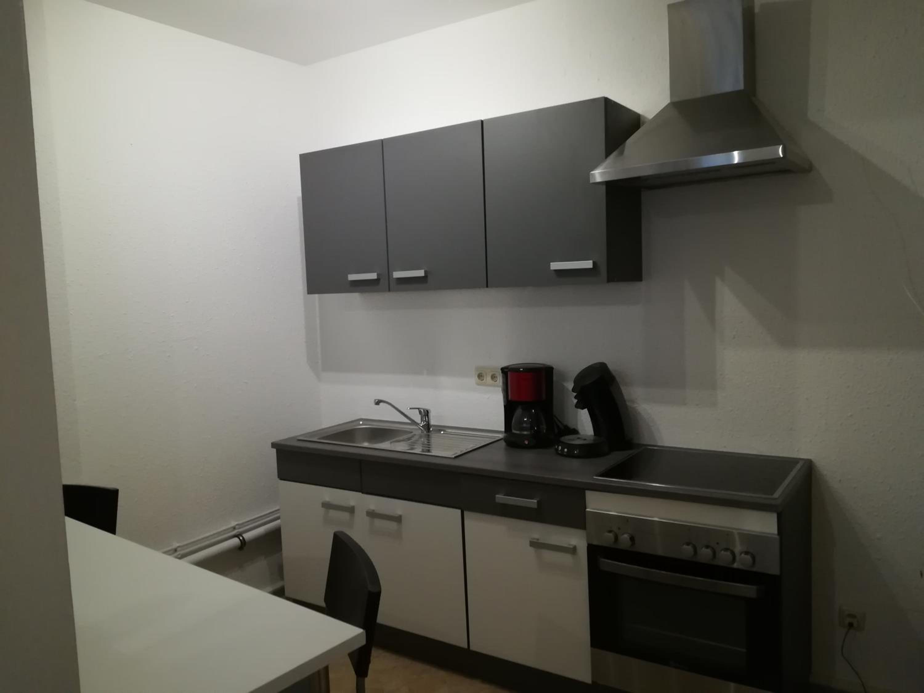 Apartment with Shower - Photo 3