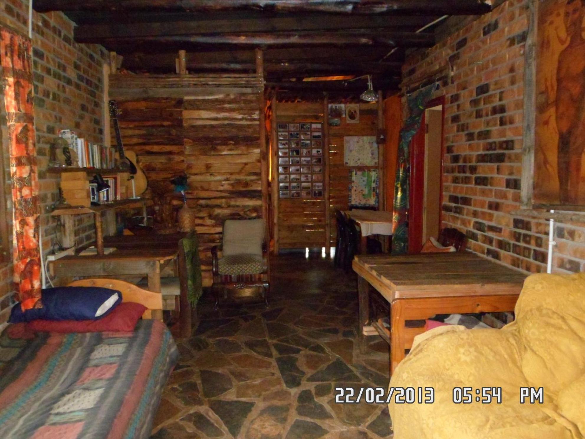 Suite - Photo 1