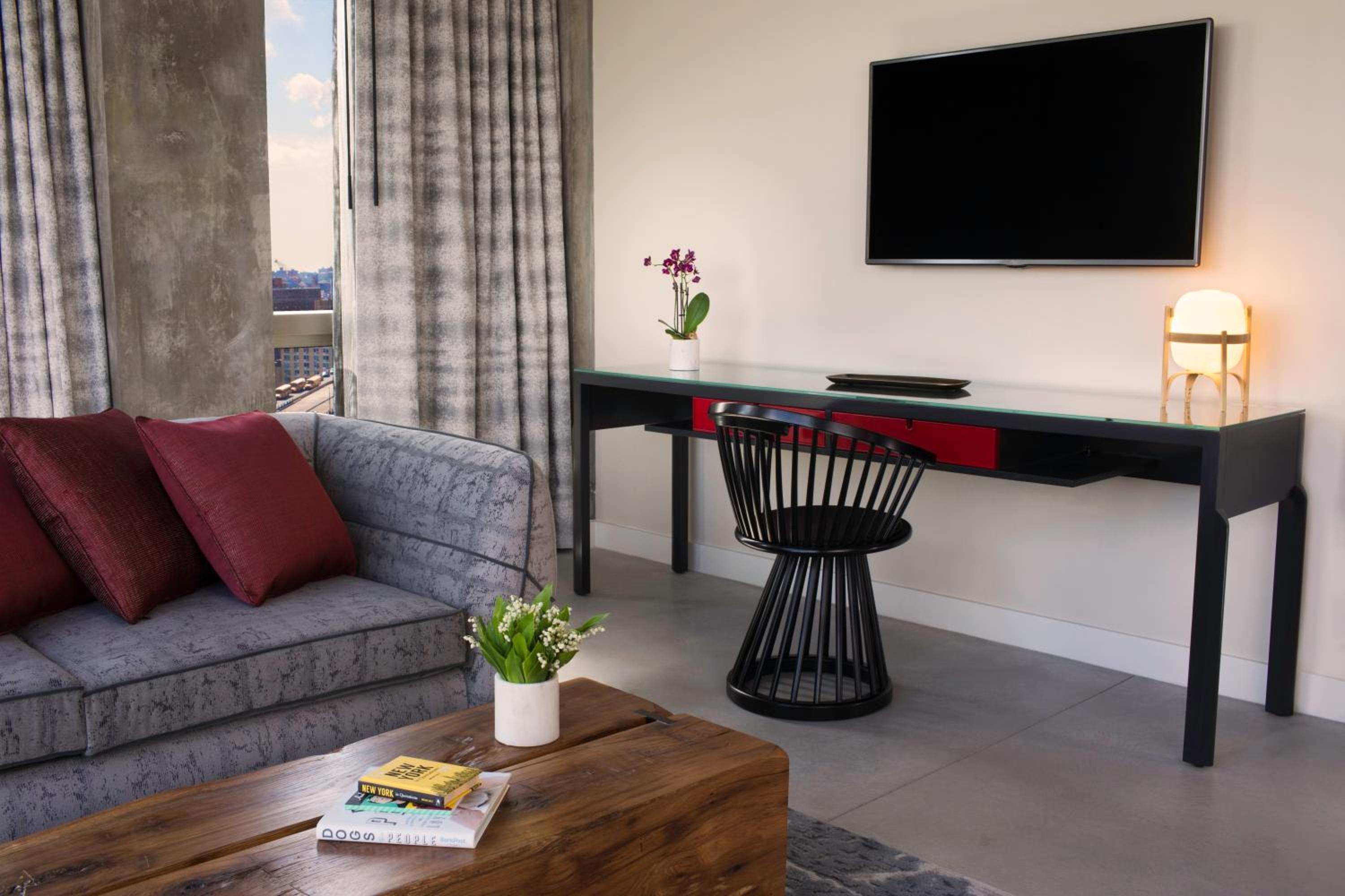 Suite with Accessible Tub - Disability Access