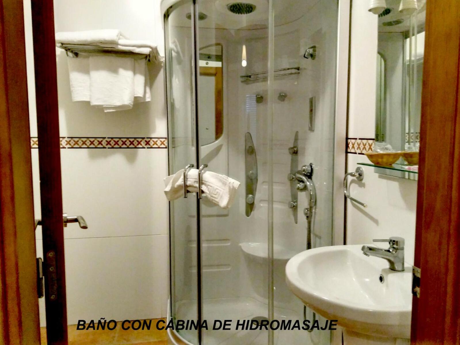 One-Bedroom Apartment - Photo 21