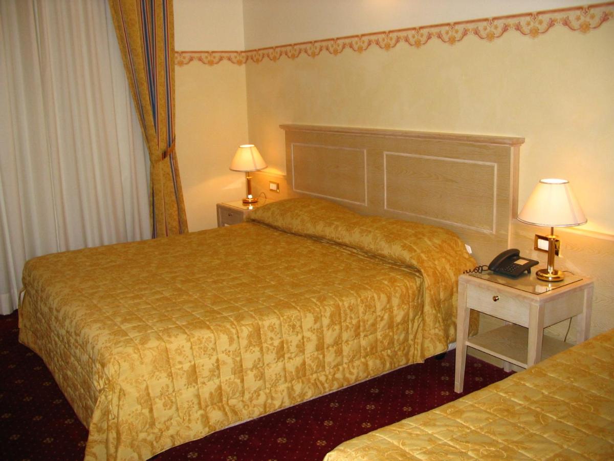 Triple Room with Sea View - Photo 1