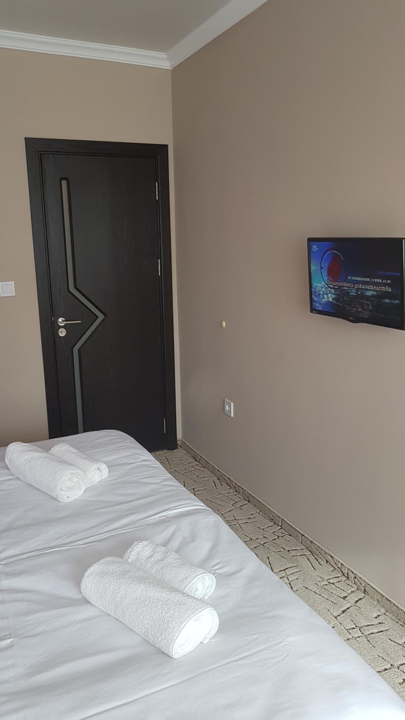 Apartment with River View - Photo 12