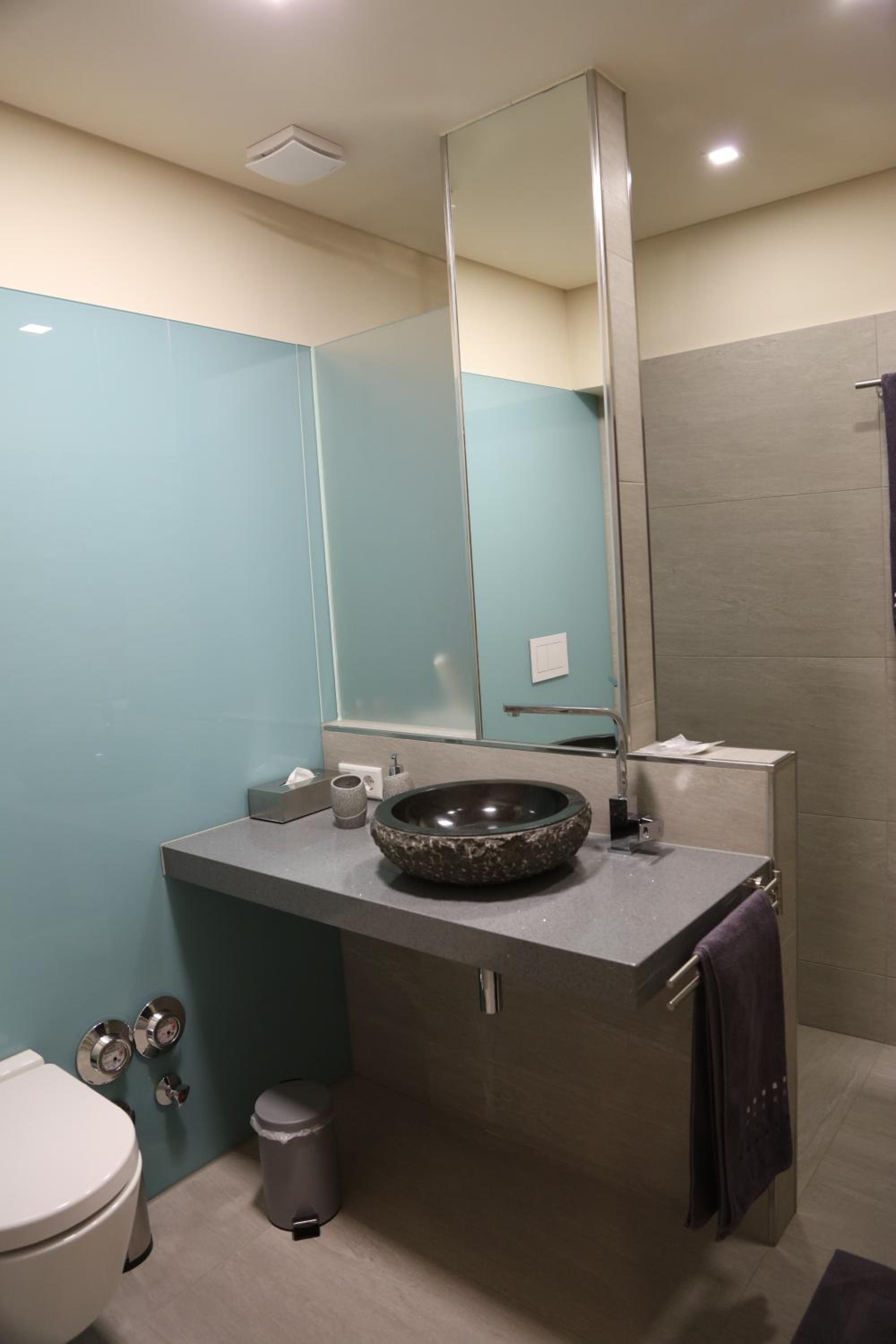 Deluxe Double Room (2 Adults + 1 Child) photo 2
