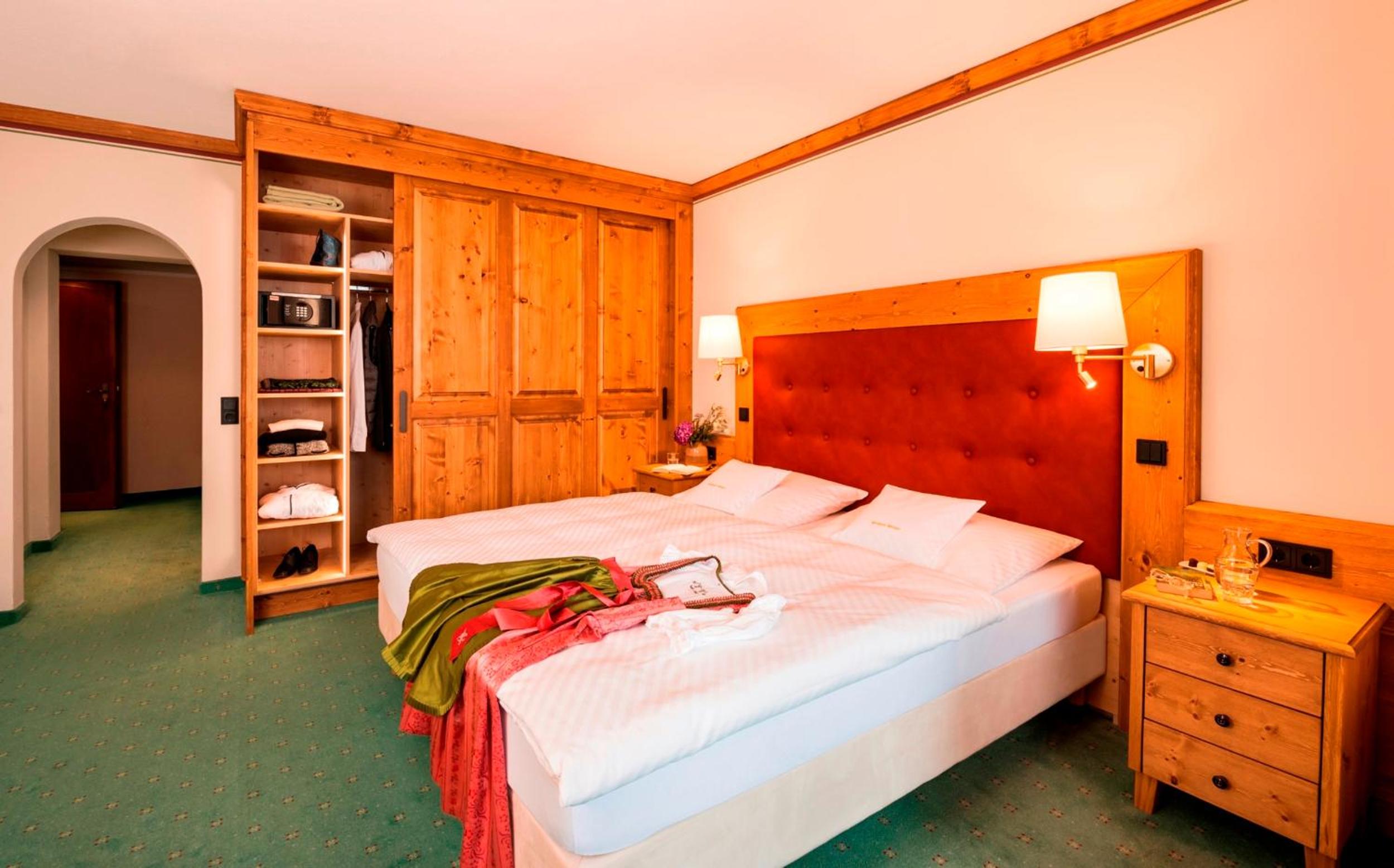 Double Room - Photo 6