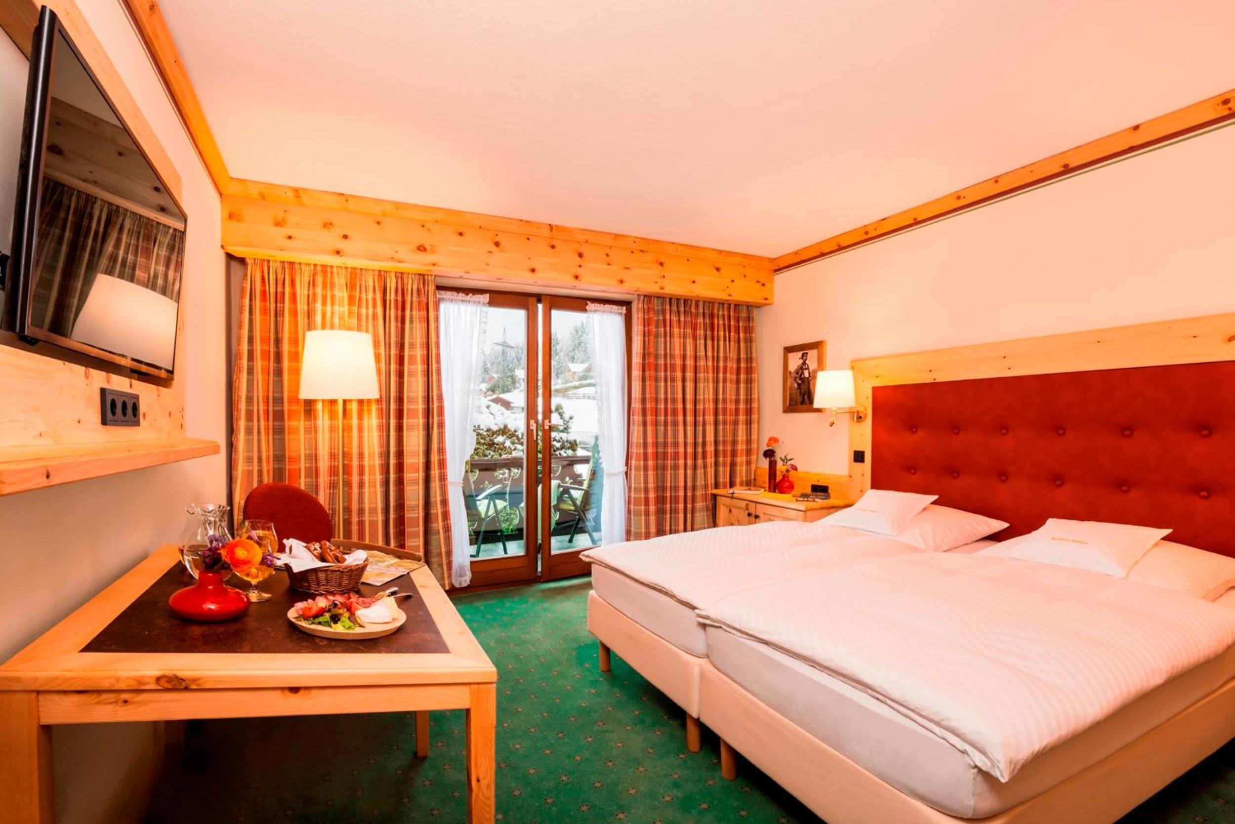 Double Room with Balcony - Photo 15