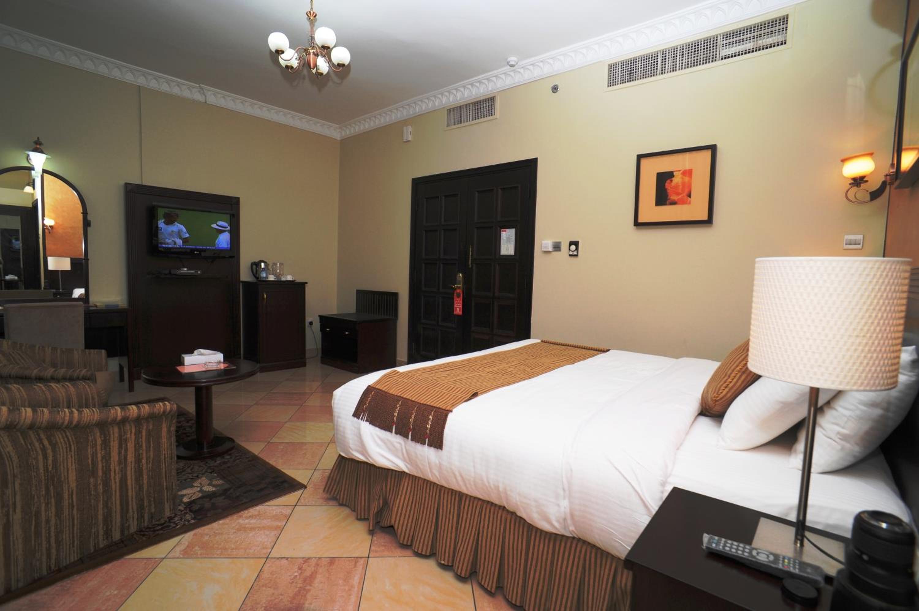 One-Bedroom Suite photo 2