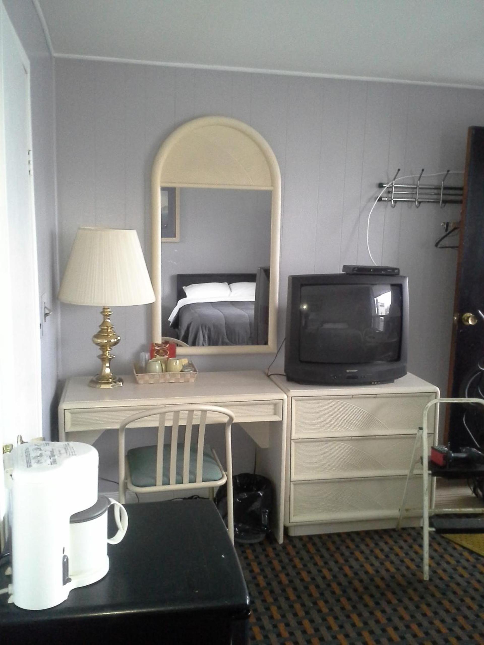 Double Room with Two Double Beds - Photo 5