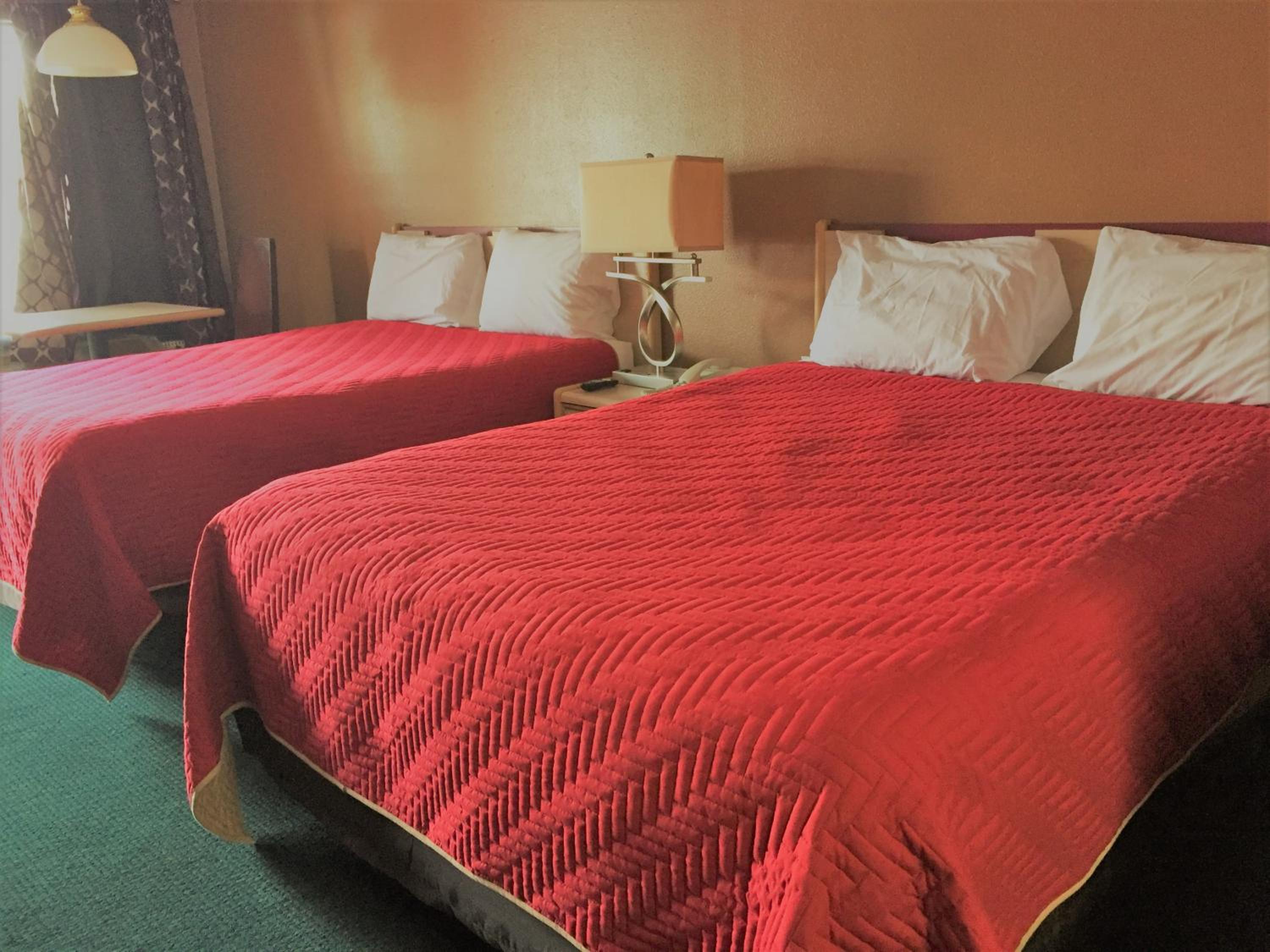 2 Full Beds Non-Smoking photo 1