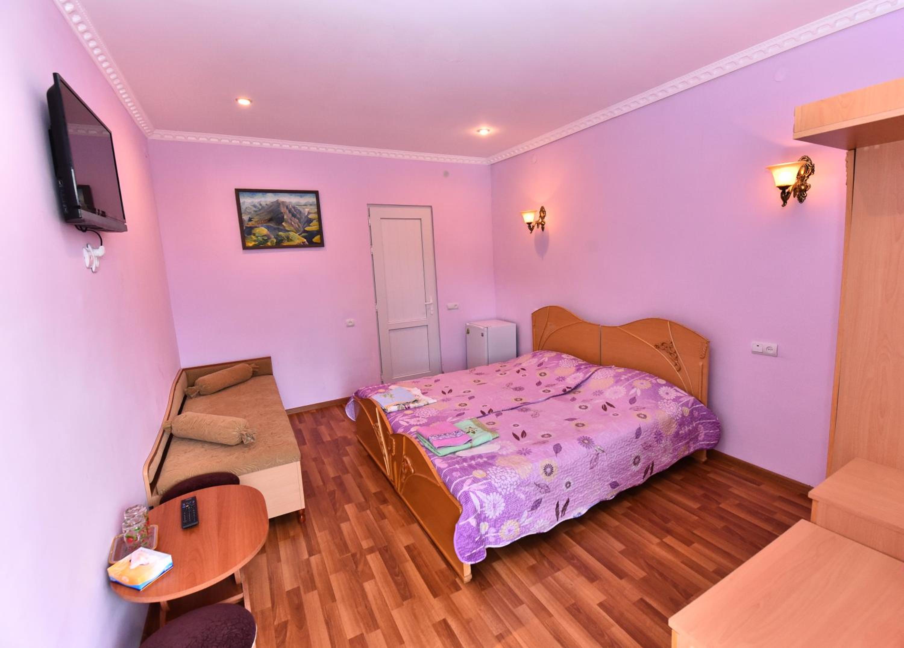 Standard Triple Room photo 2