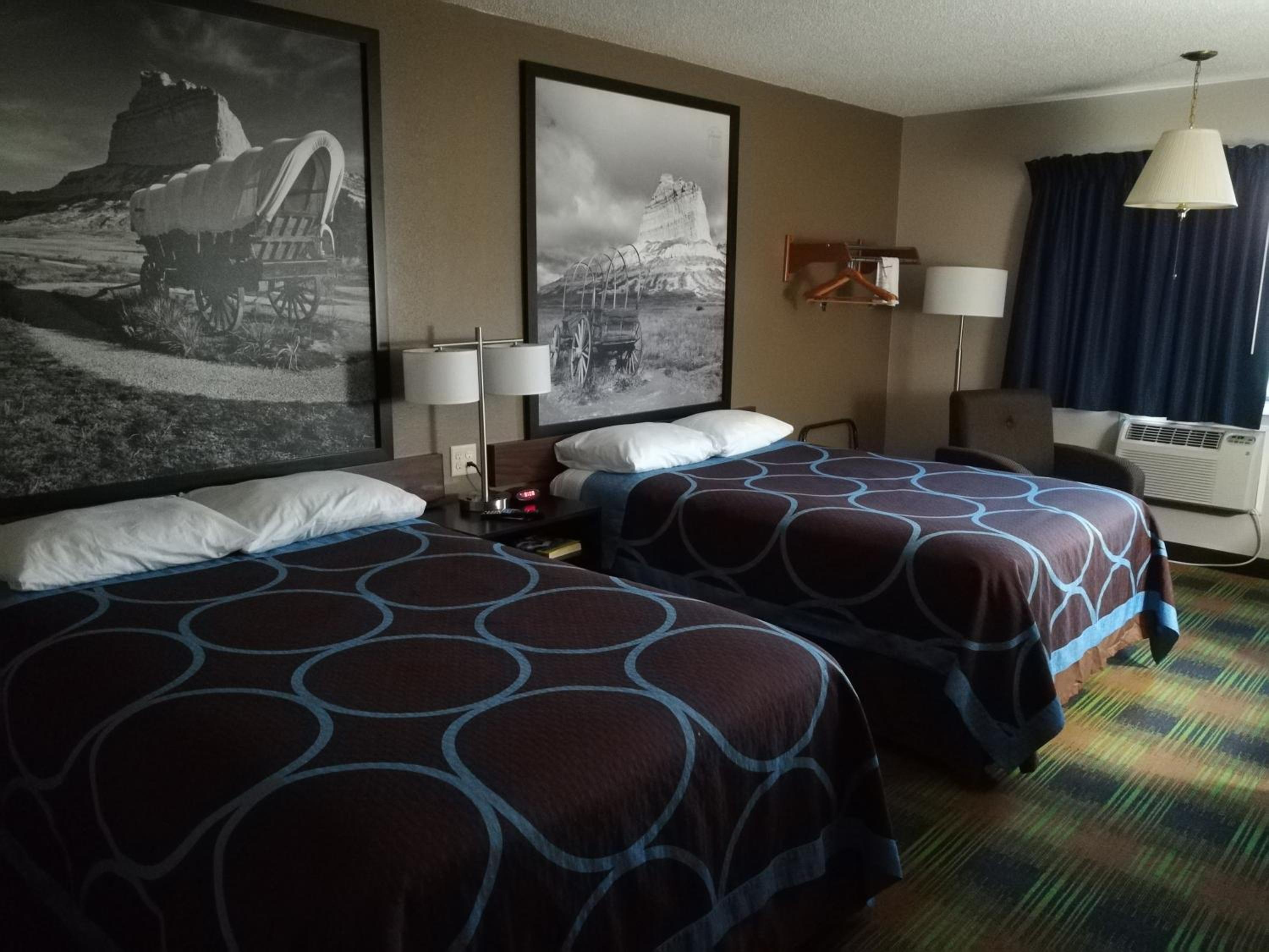 Double Suite - Non-Smoking photo 2