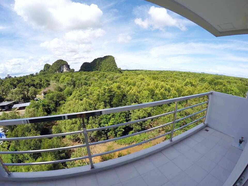 Deluxe Double Room with Balcony photo 3