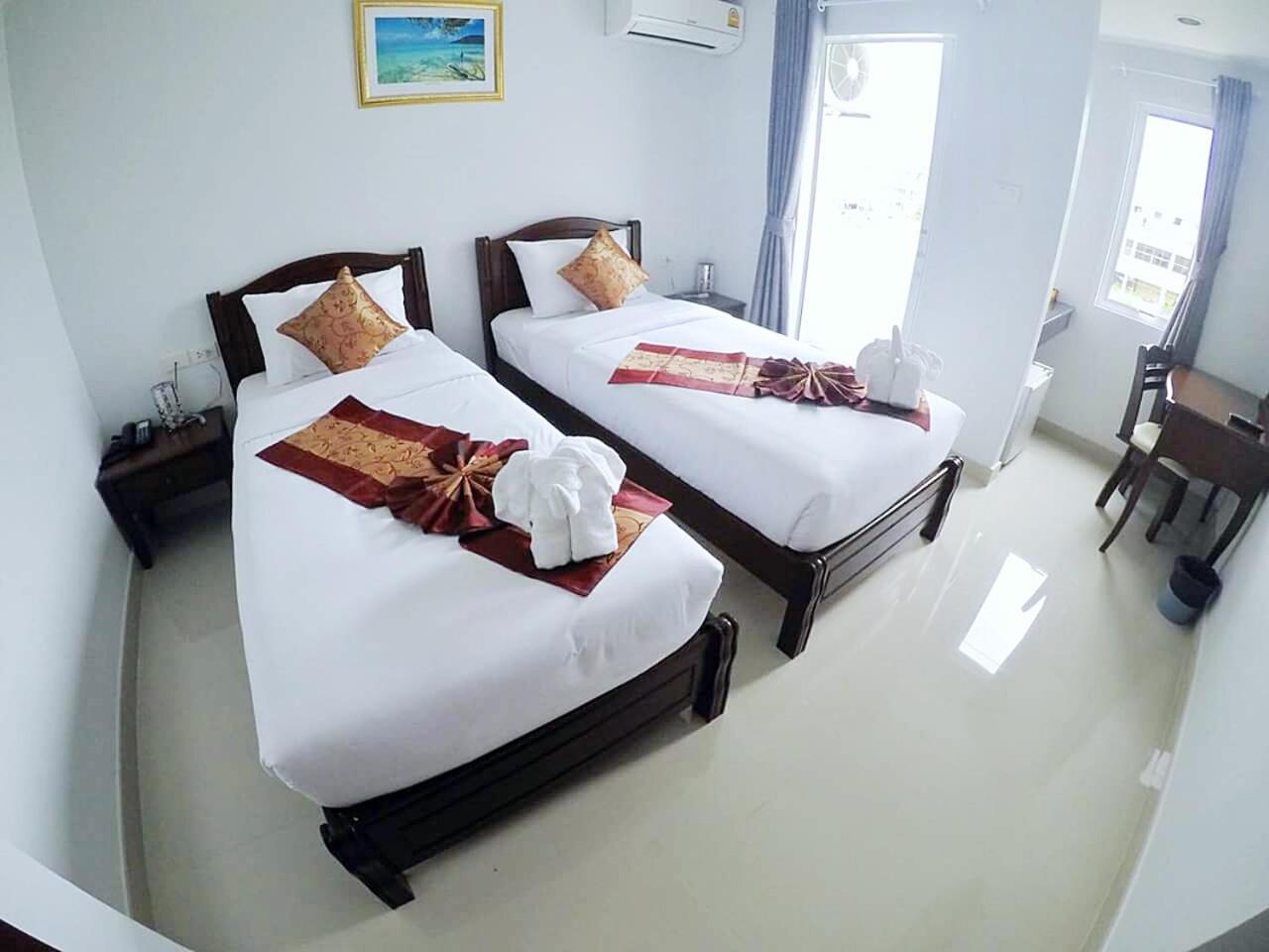 Standard Twin Room photo 1