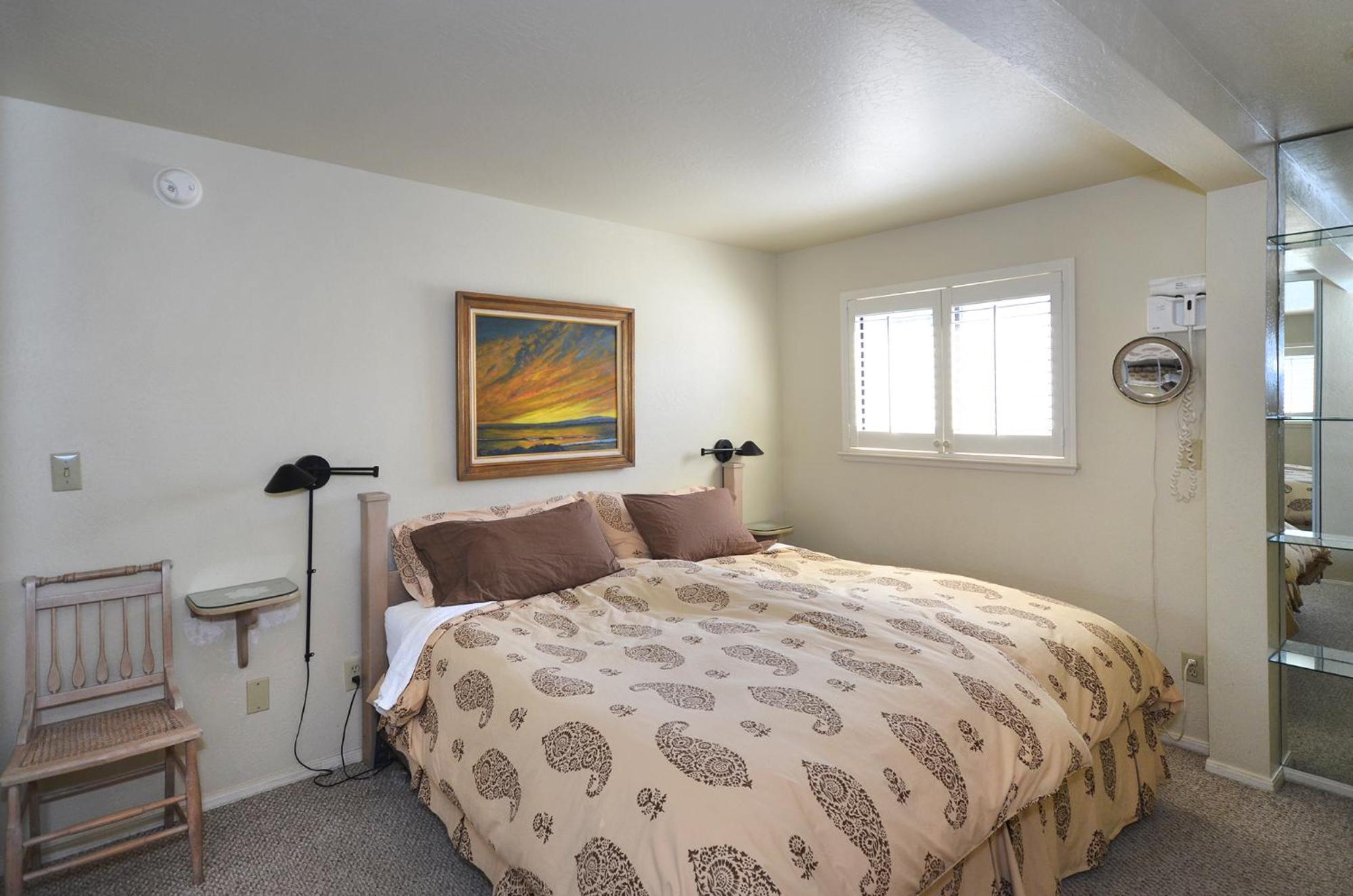 Three-Bedroom Townhouse