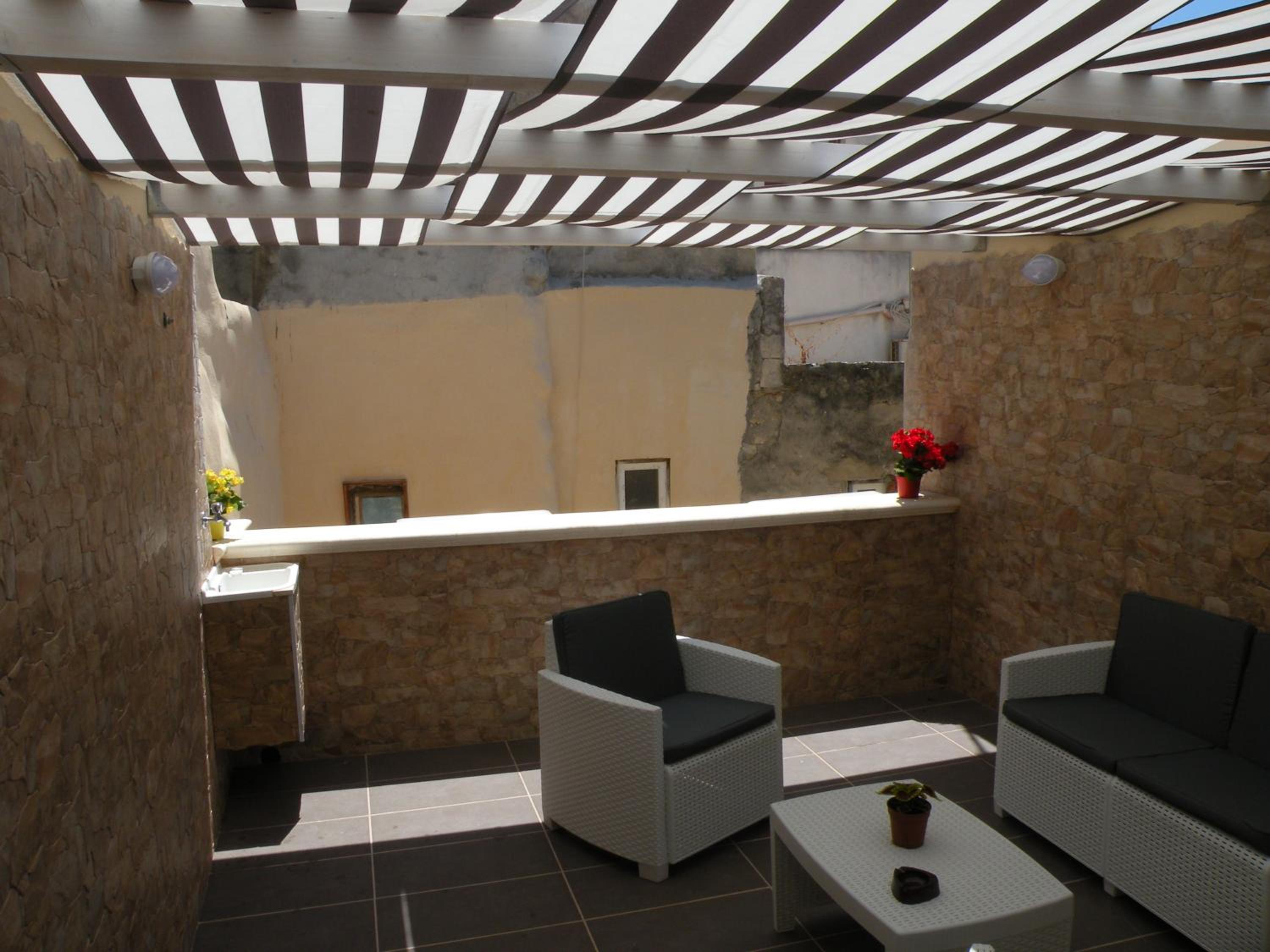 Two-Bedroom Apartment - Photo 13