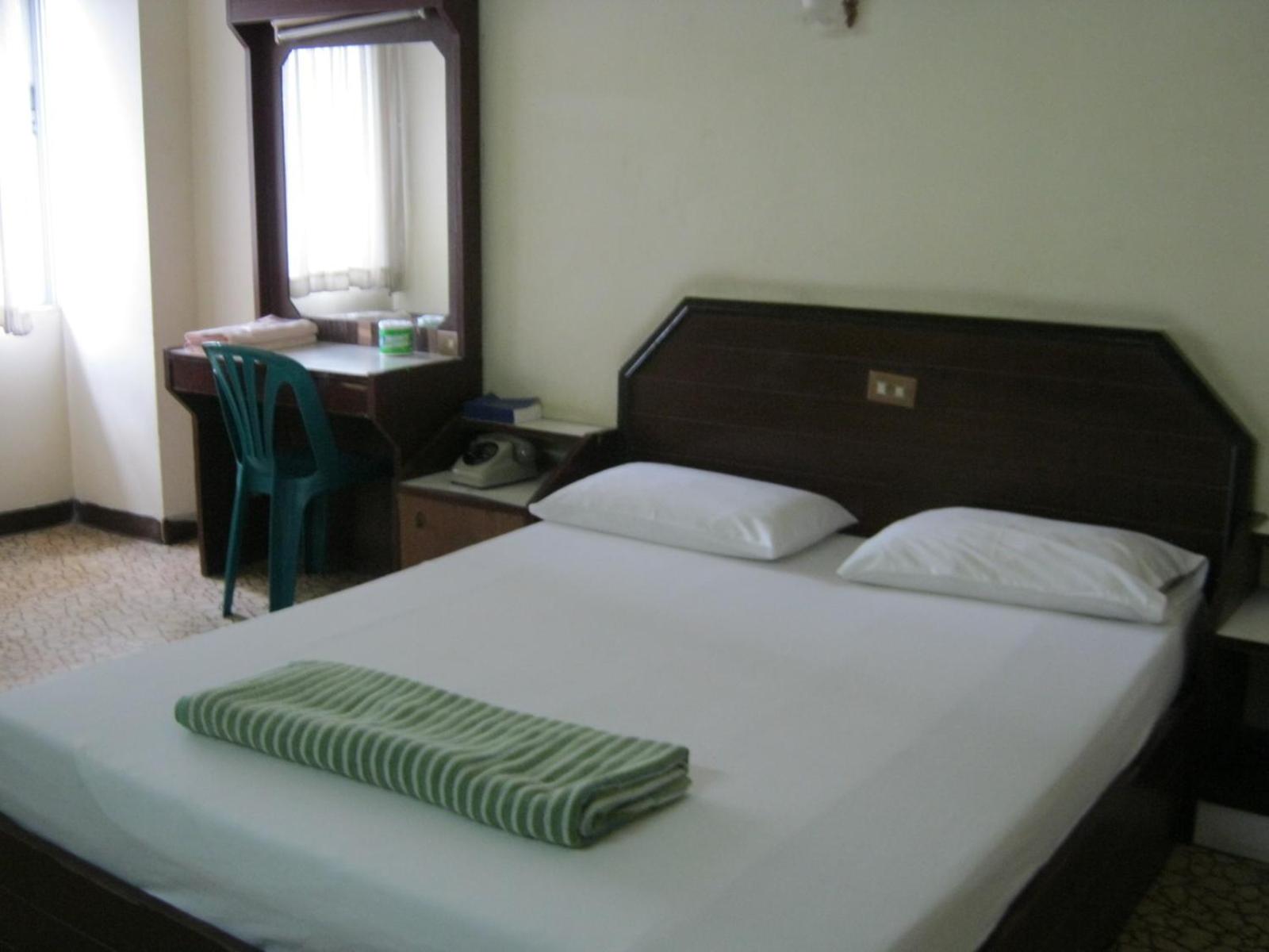 Standard Double Room with Fan photo 2