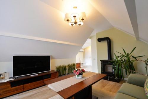 Two-Bedroom Apartment - Photo 3