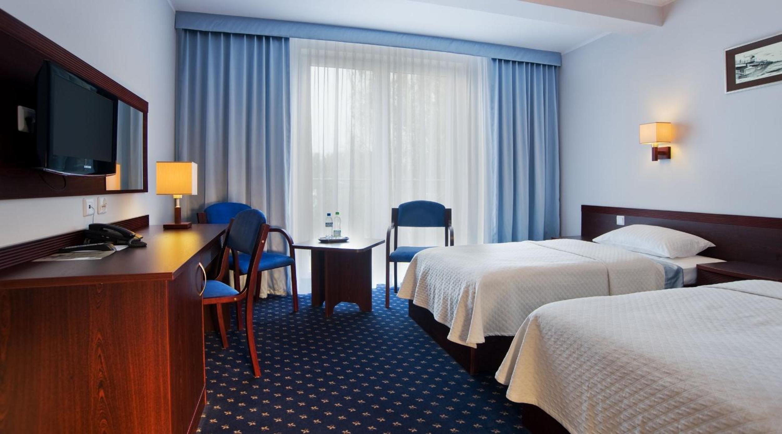 Double or Twin Room - Photo 2