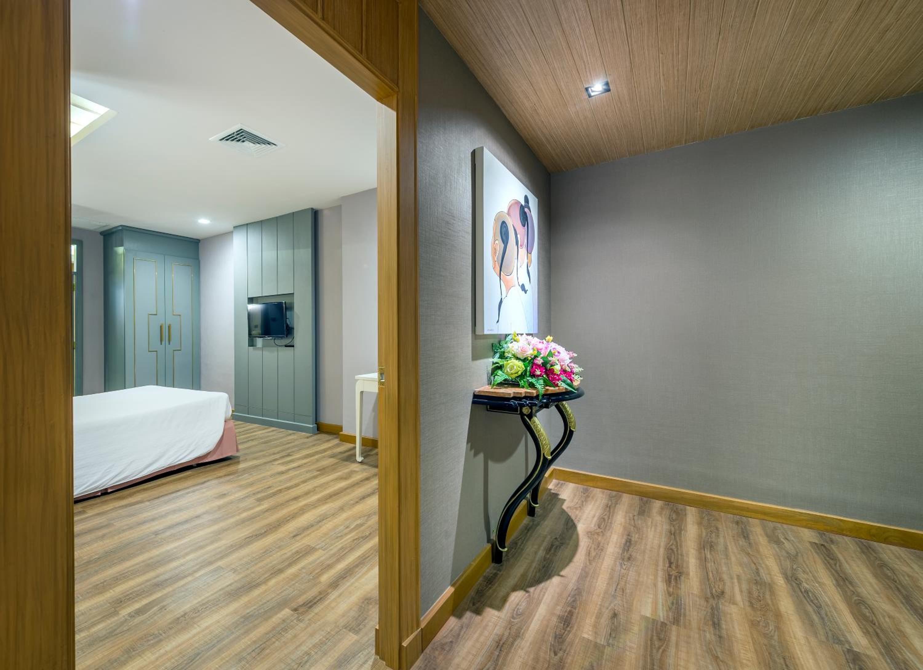 Two-Bedroom Suite photo 2