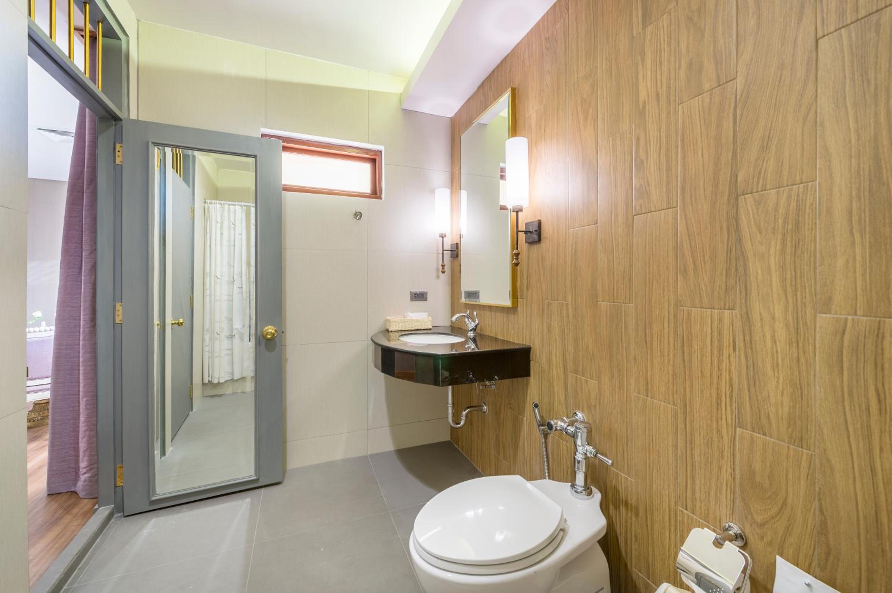 Two-Bedroom Suite photo 3