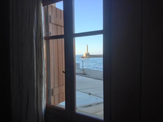 Double Room with Balcony and Sea View - Photo 6