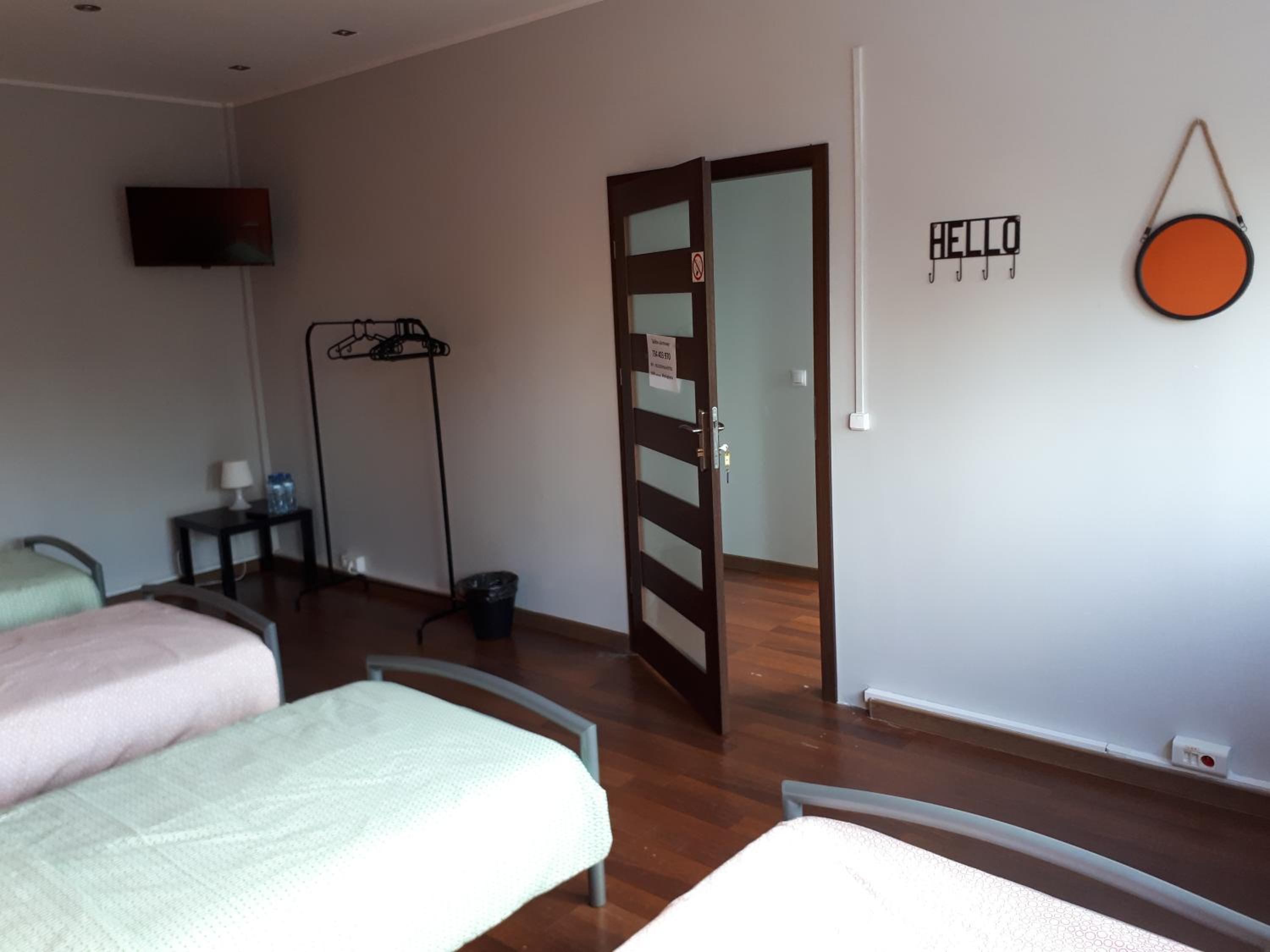Quadruple Room with Shared Bathroom photo 2