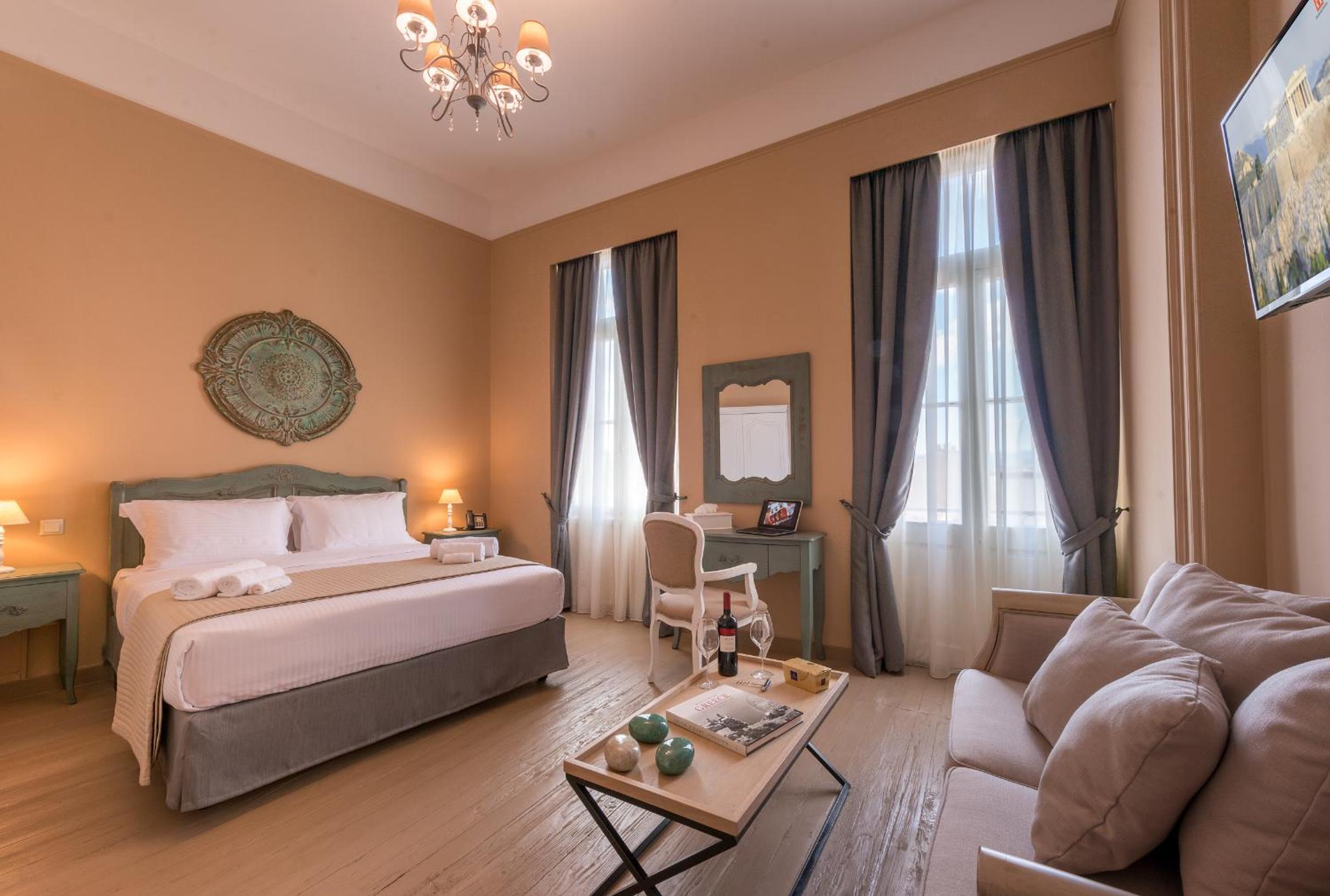 Junior Suite with Balcony and Acropolis View
