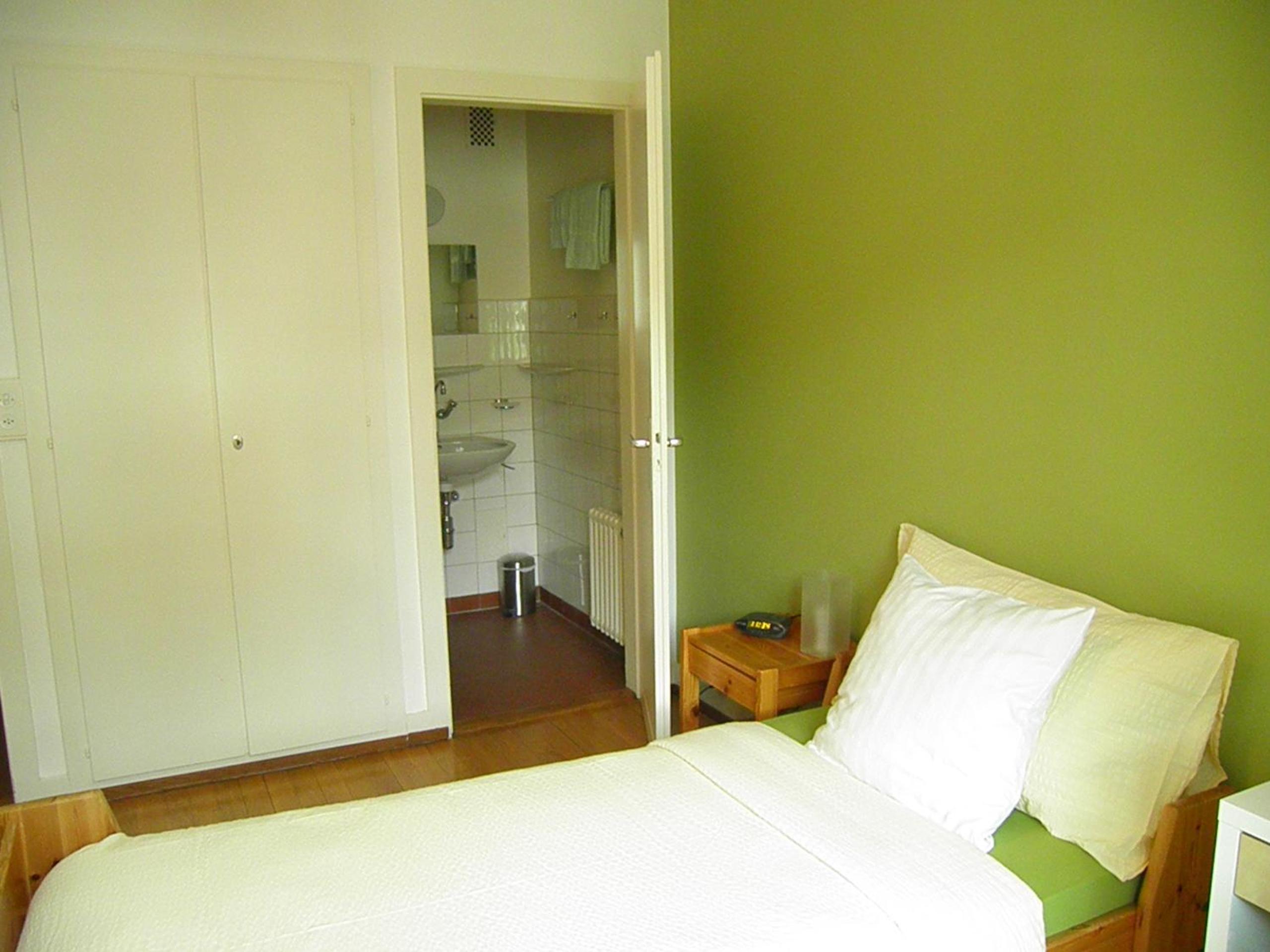 Single Room with Shower photo 2