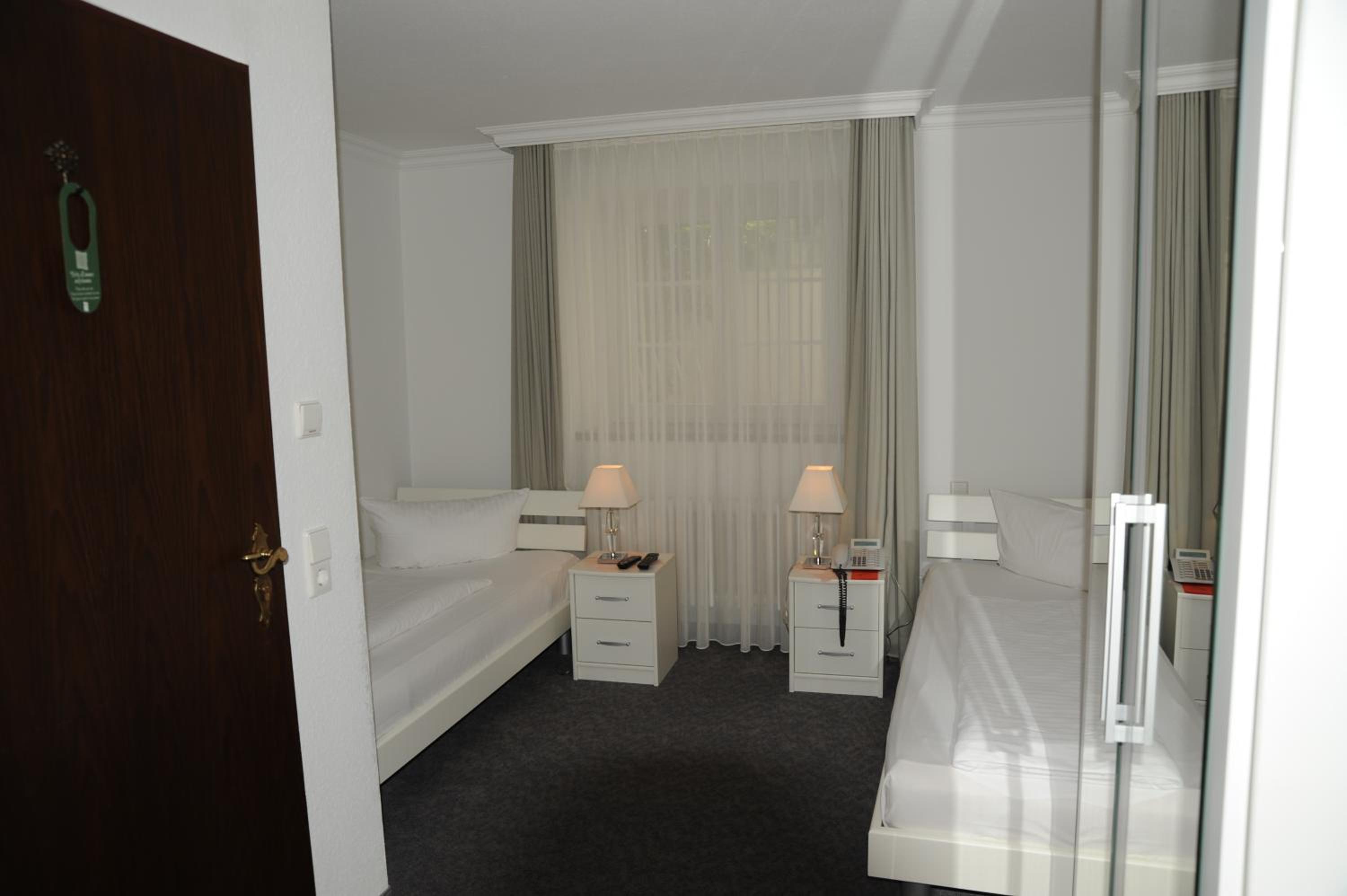 Double or Twin Room photo 1