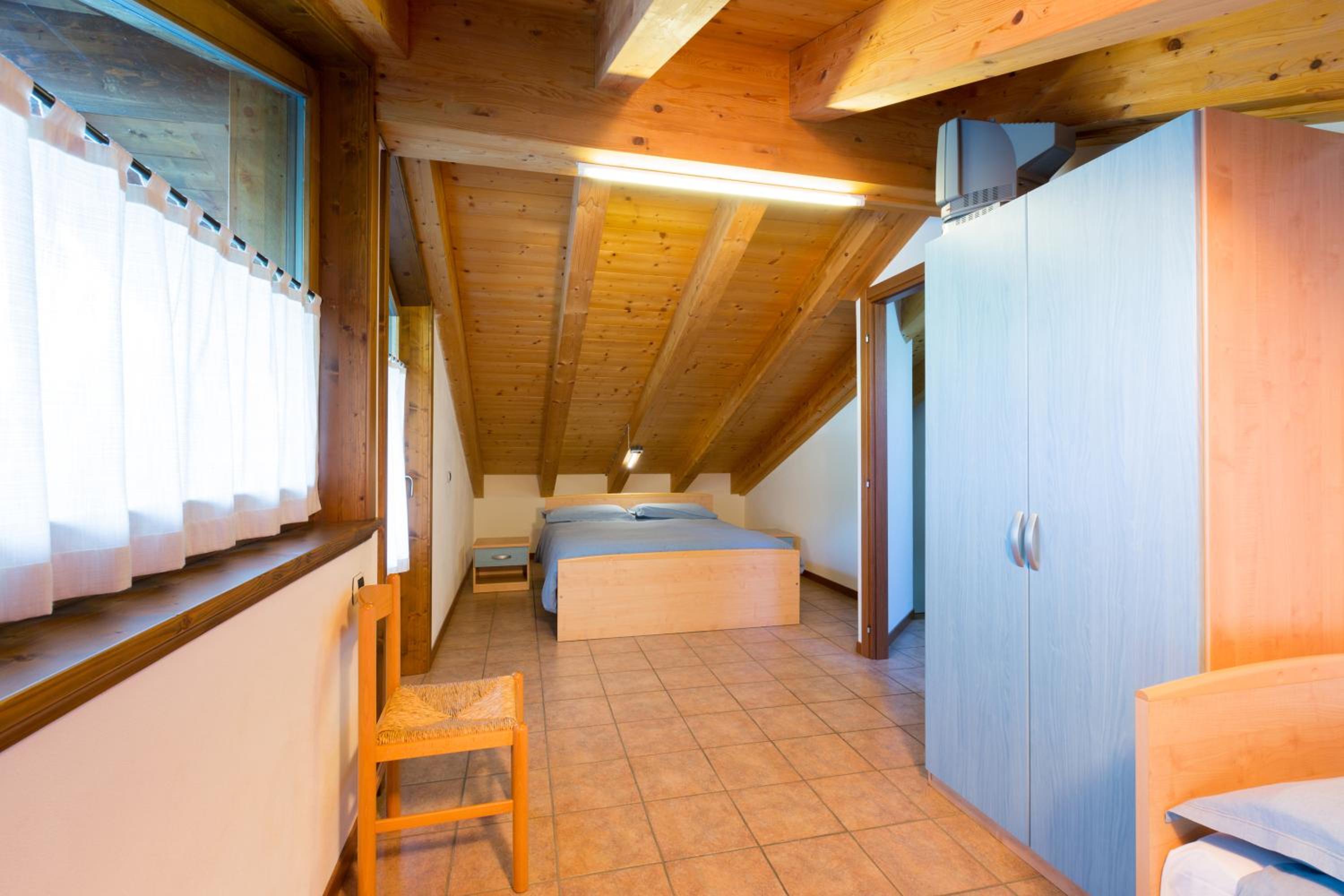 One-Bedroom Apartment (4 Adults) - Split Level