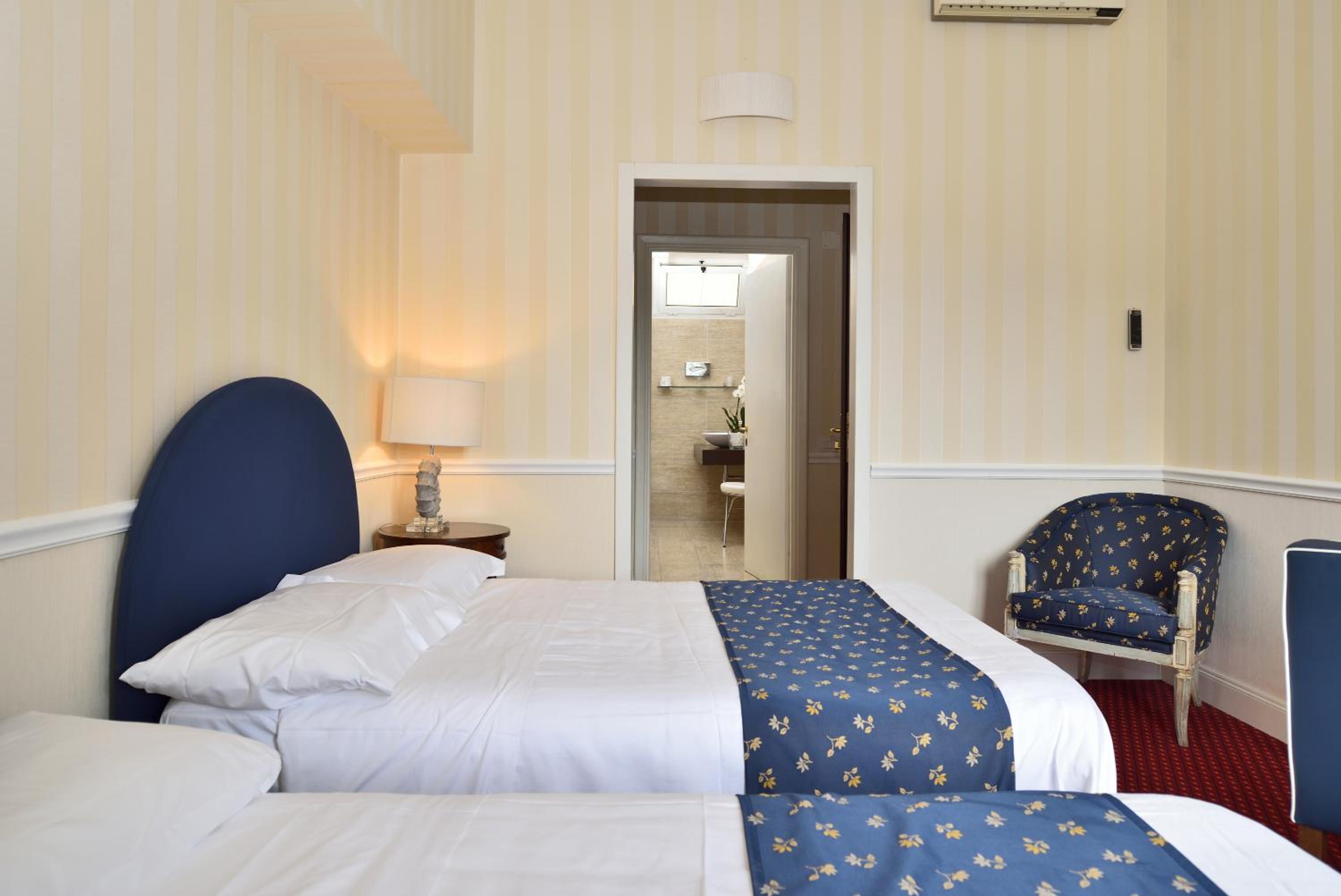 Junior Suite - Photo 1