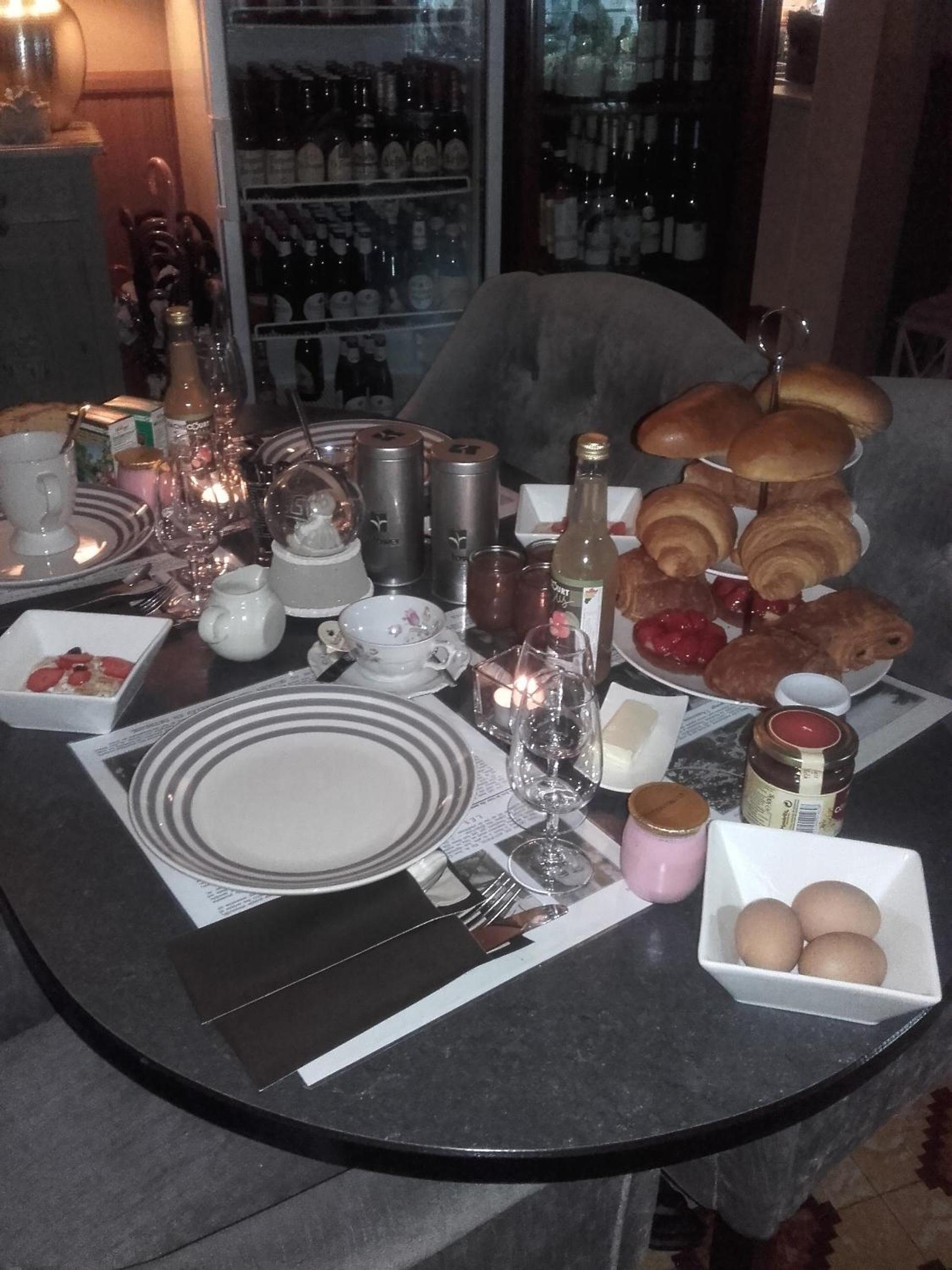 Suite - Photo 11