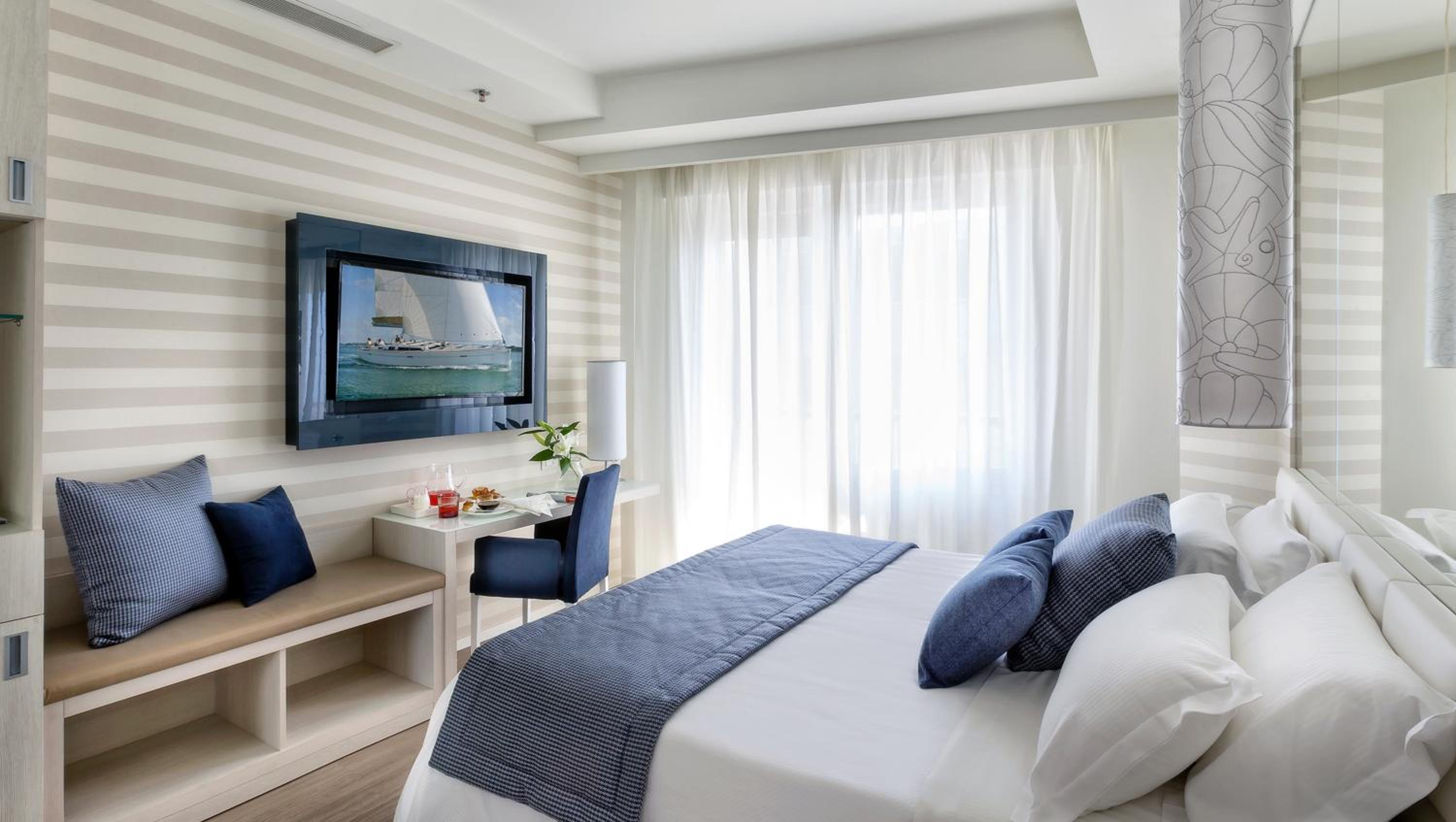 Superior Double Room - Photo 1