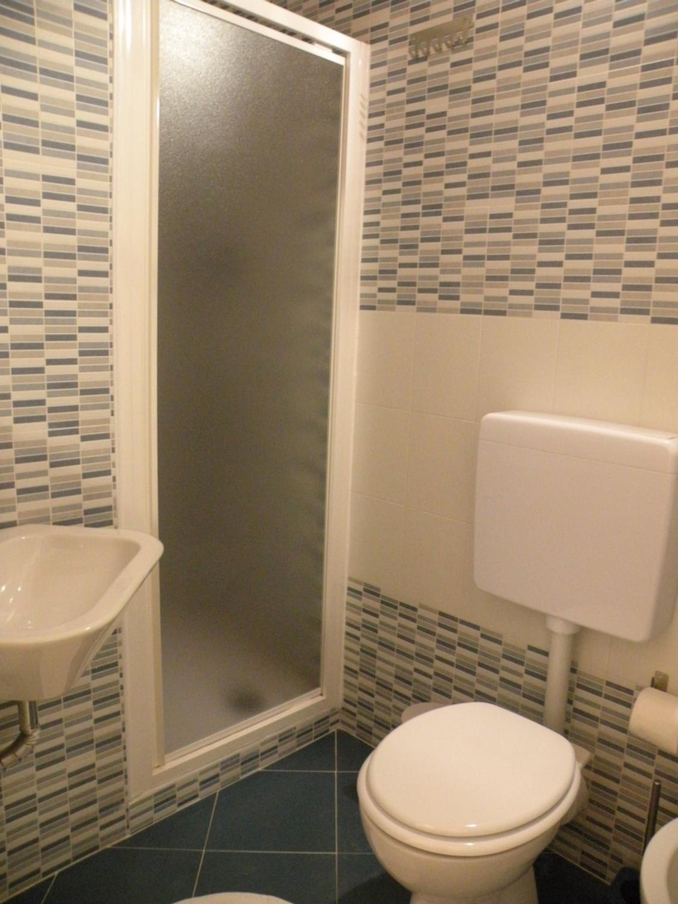 Two-Bedroom Apartment - Photo 5