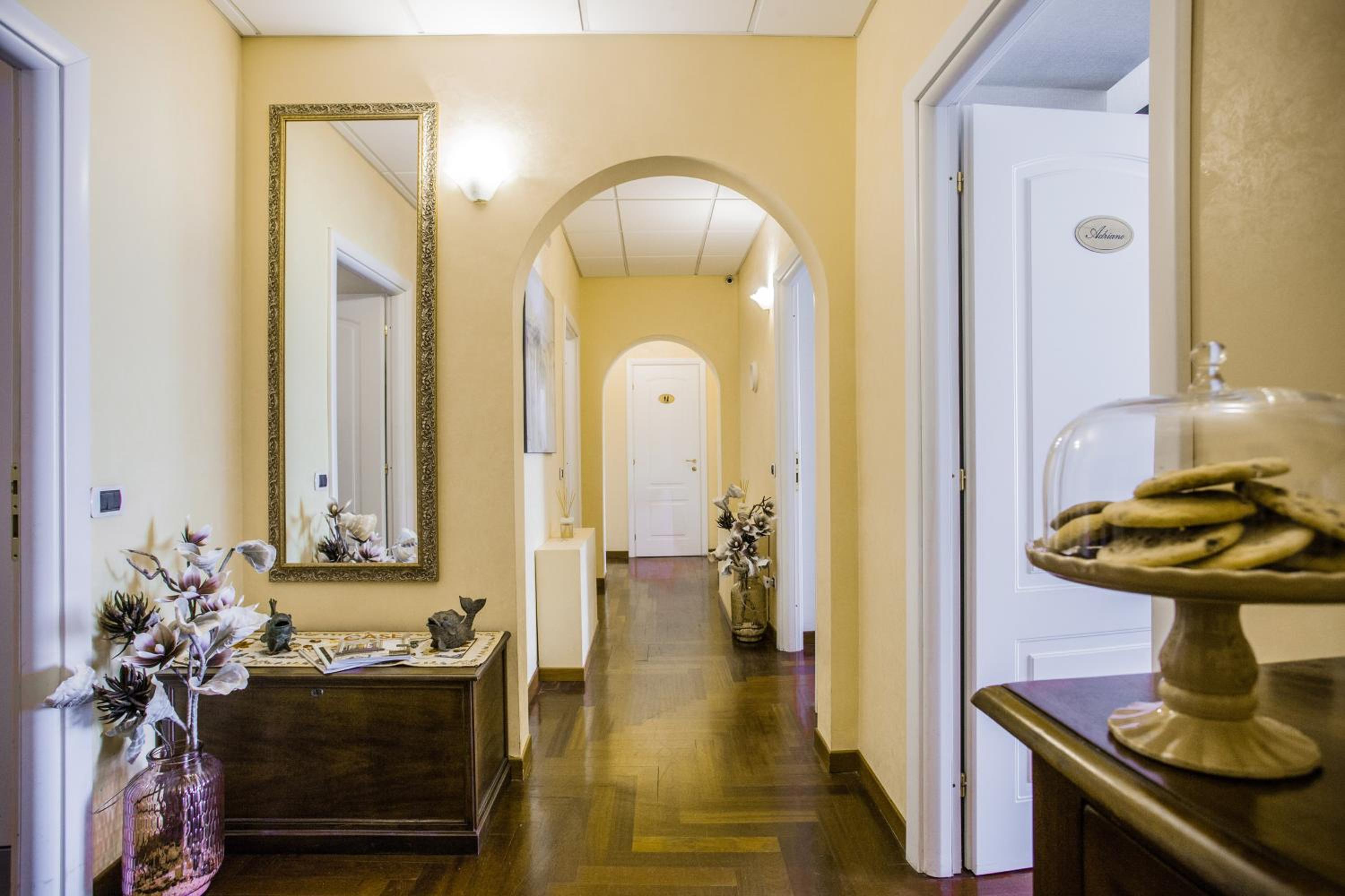 Superior King Room photo 3