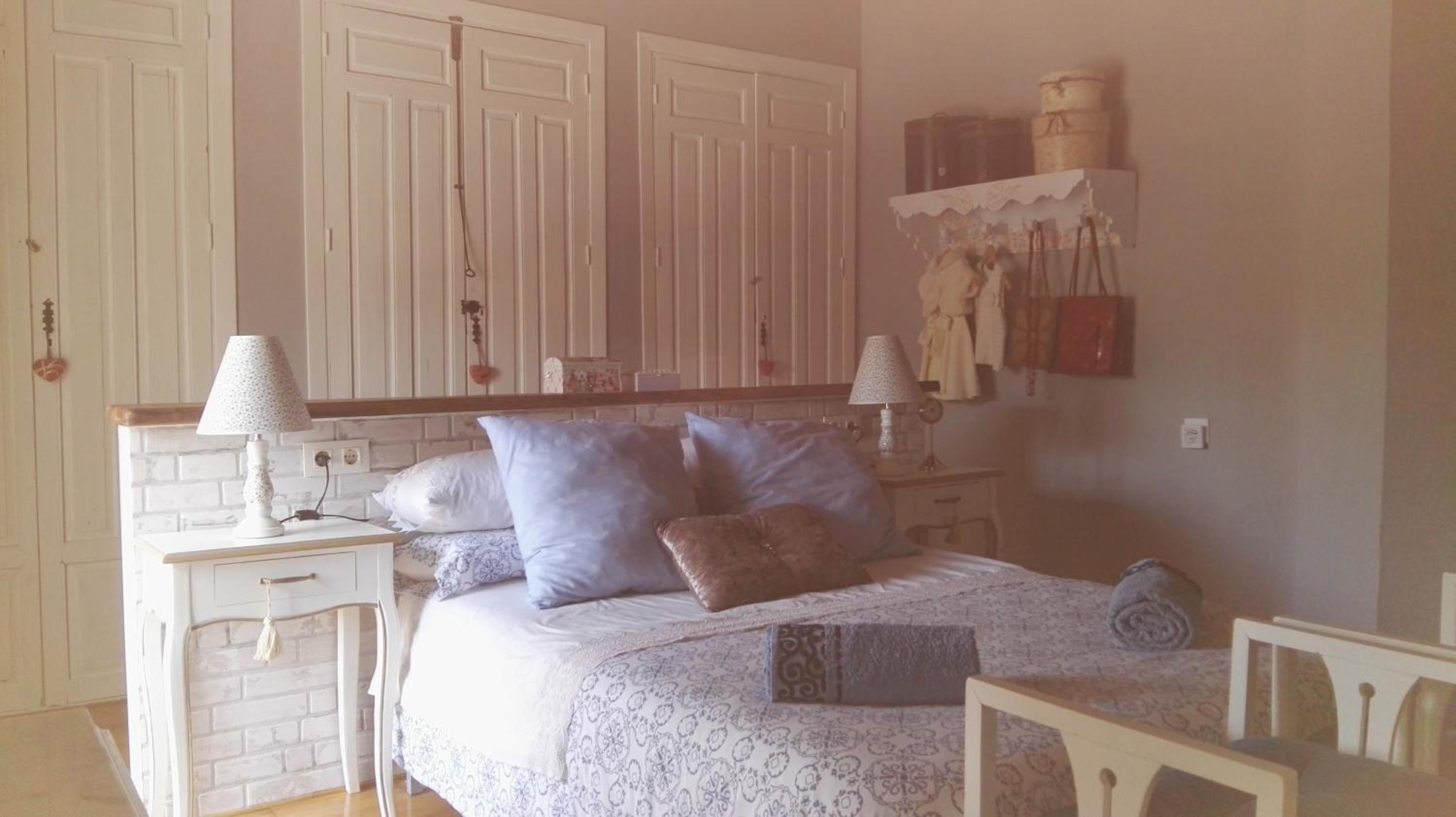 Double Room with Private Bathroom photo 2