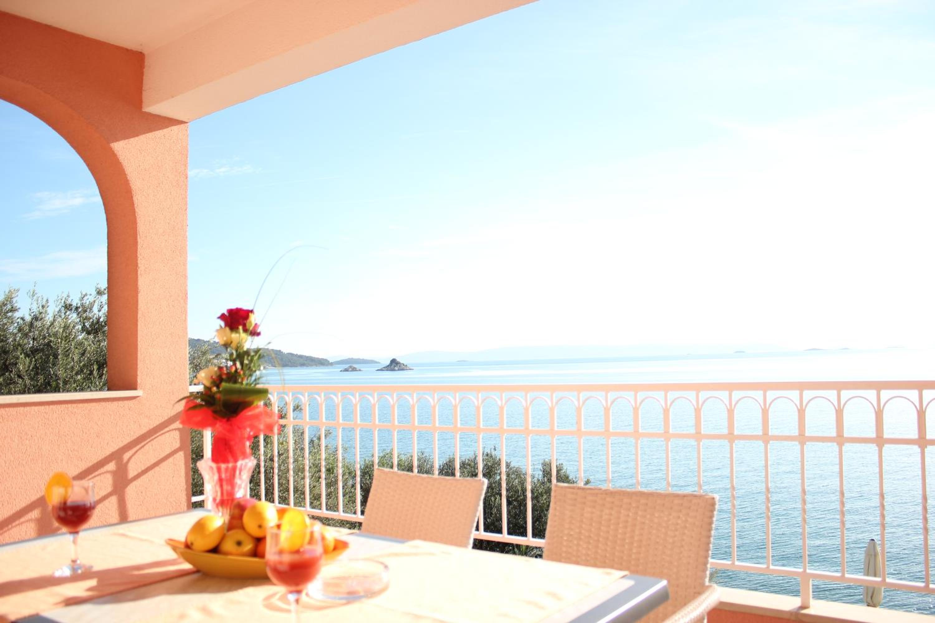 Apartment with Sea View photo 3