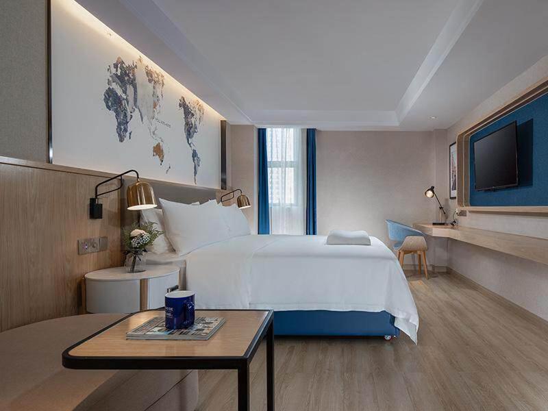Light Double Room
