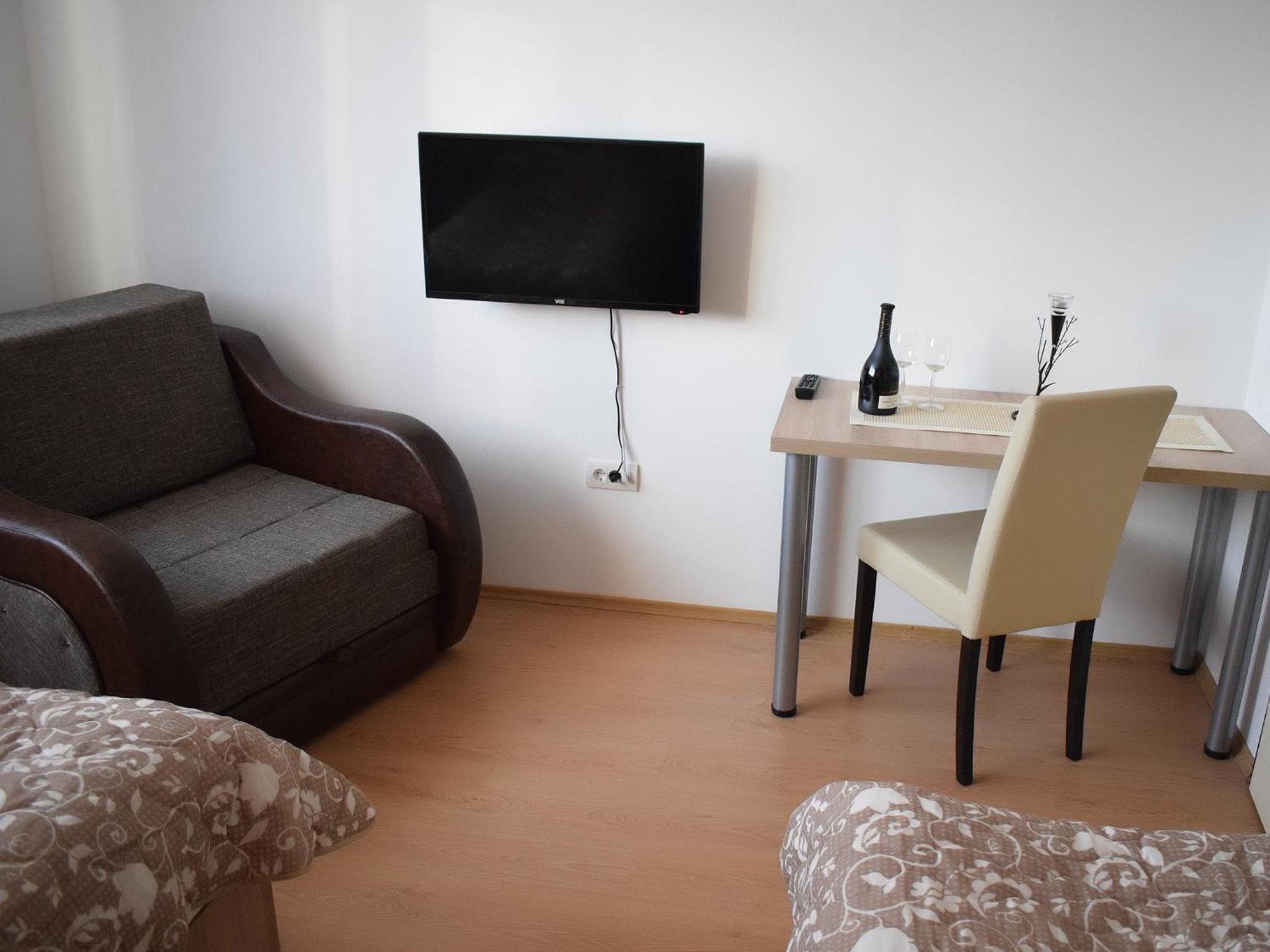 Twin Room with Extra Bed photo 1